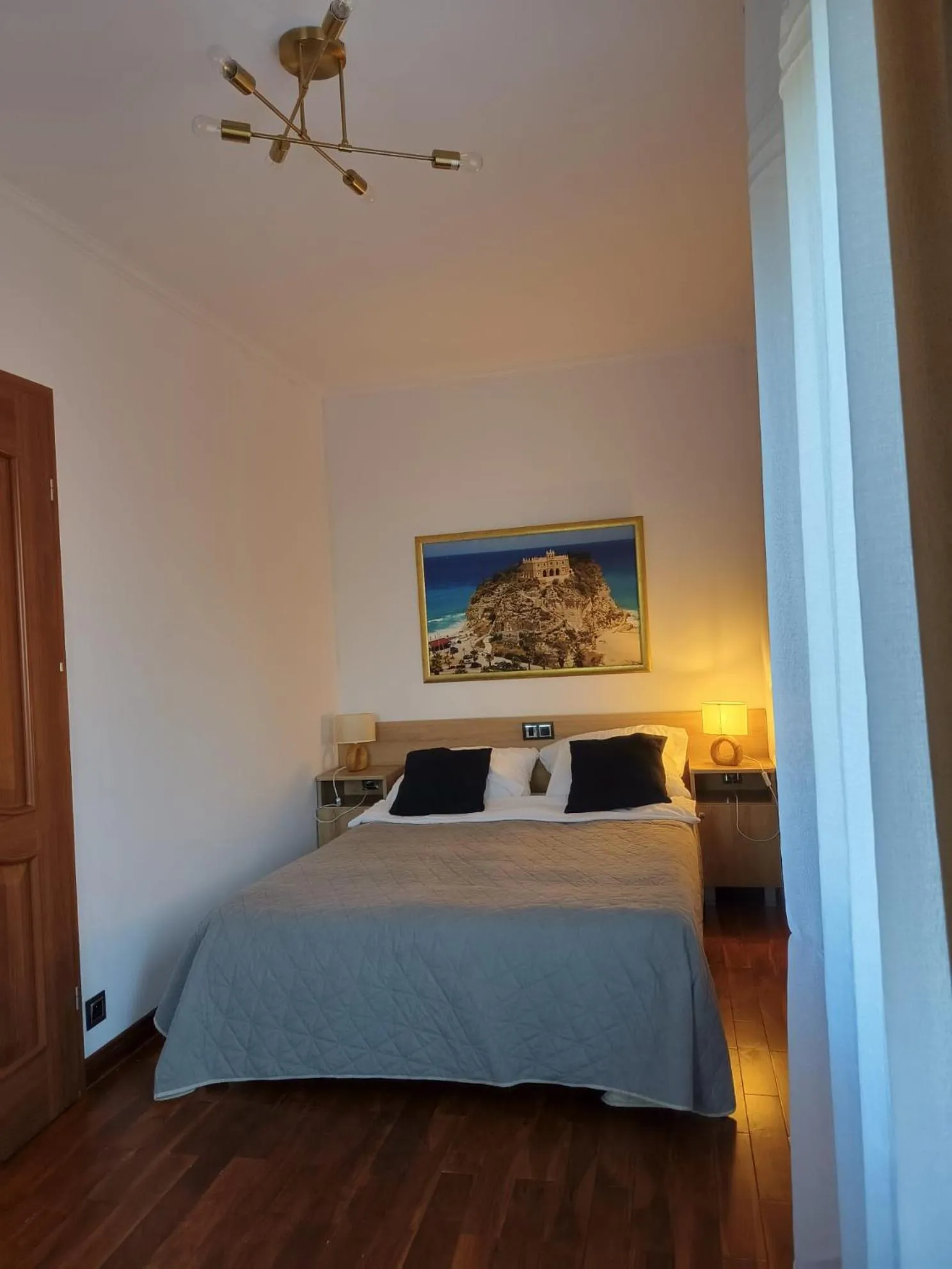 Bed in Mala Italia Apartments