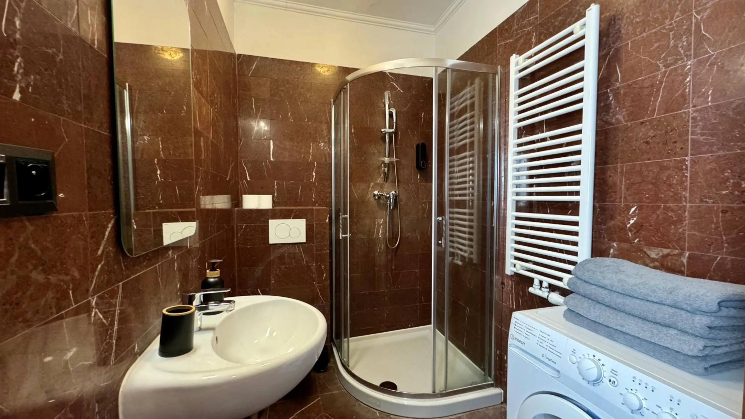 Bathroom in Mala Italia Apartments
