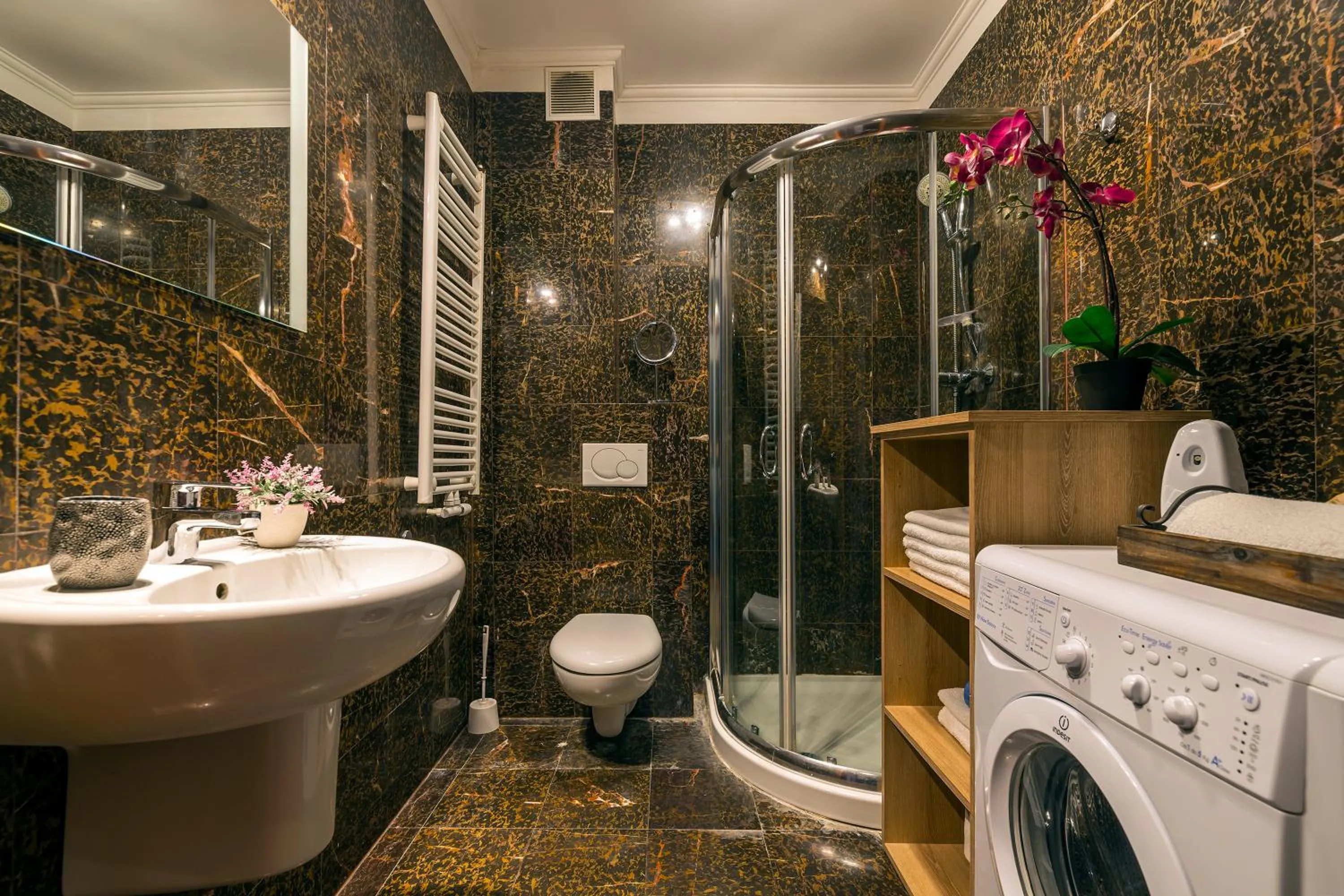 Bathroom in Mala Italia Apartments