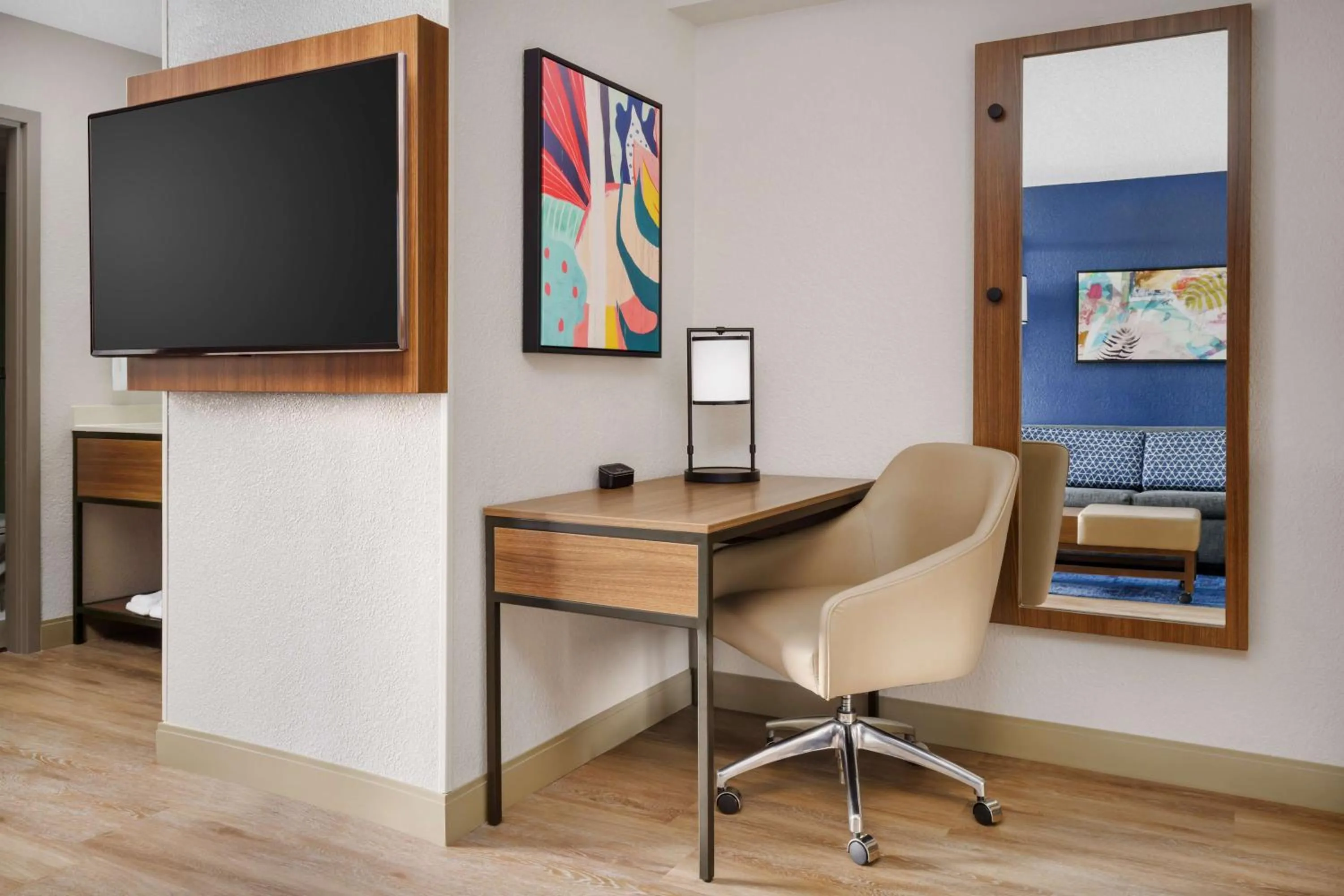 TV and multimedia in Hyatt Place Orlando / I-Drive / Convention Center