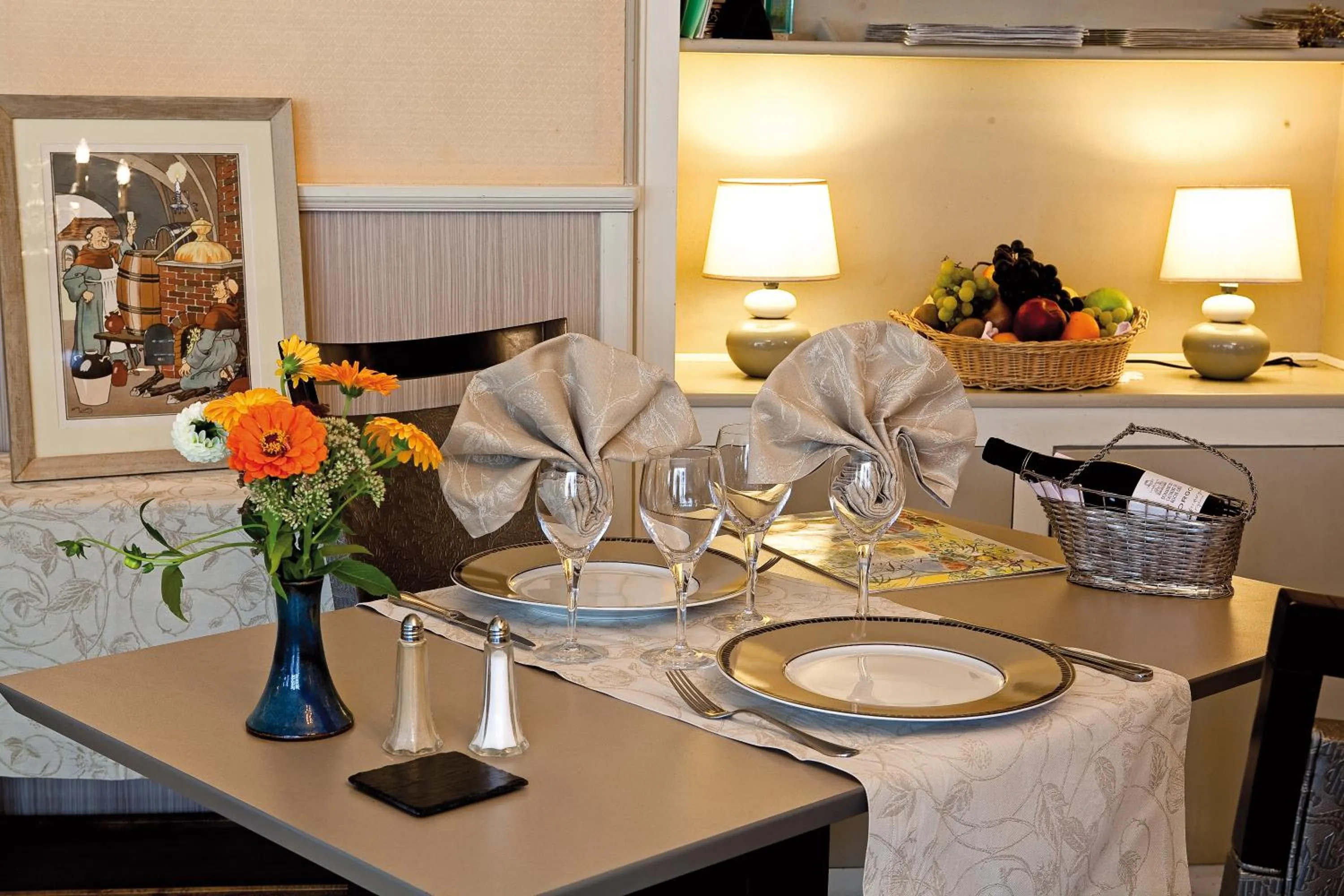 Restaurant/places to eat in Logis Hôtel du Pont Neuf