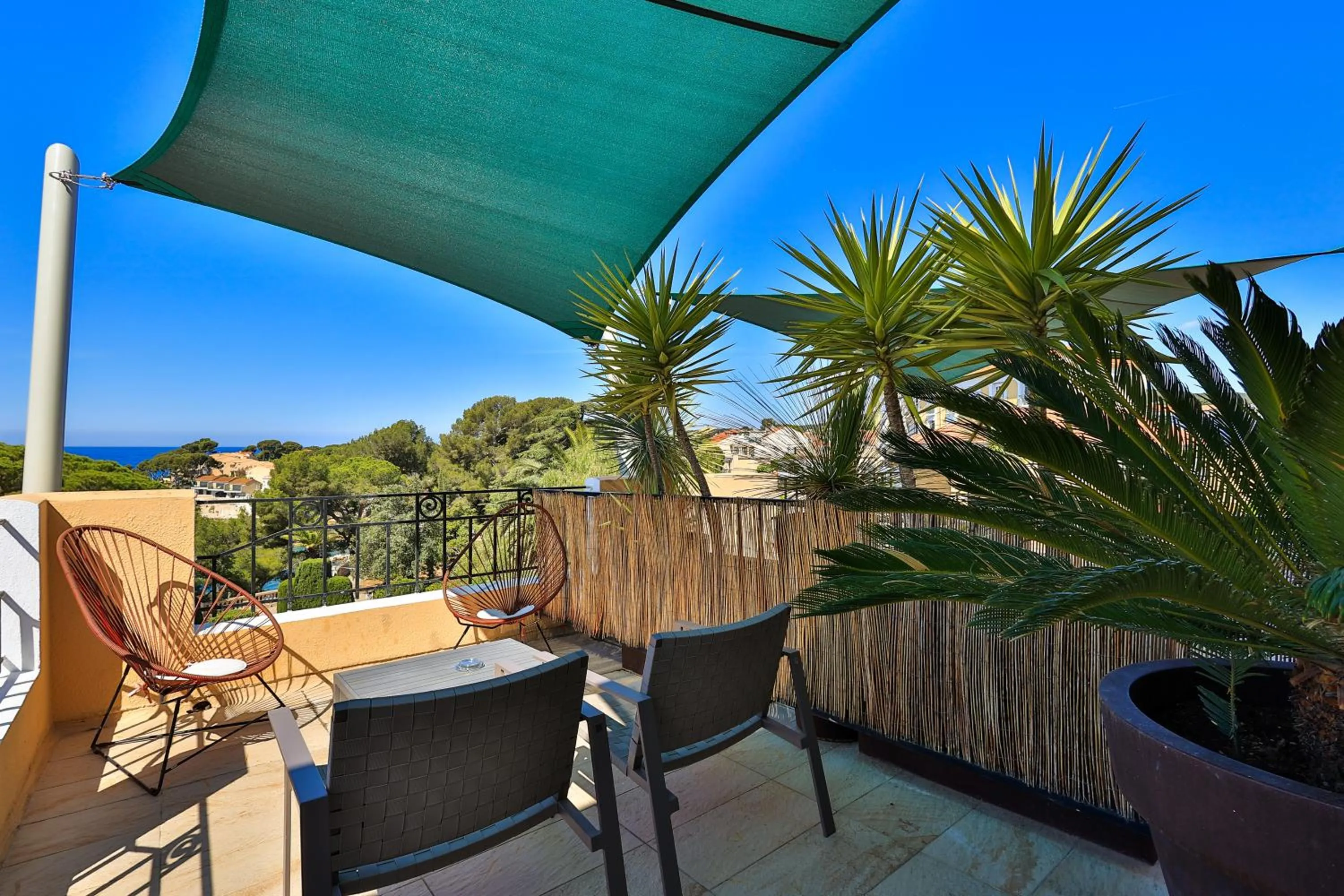Balcony/Terrace in Hôtel Provençal