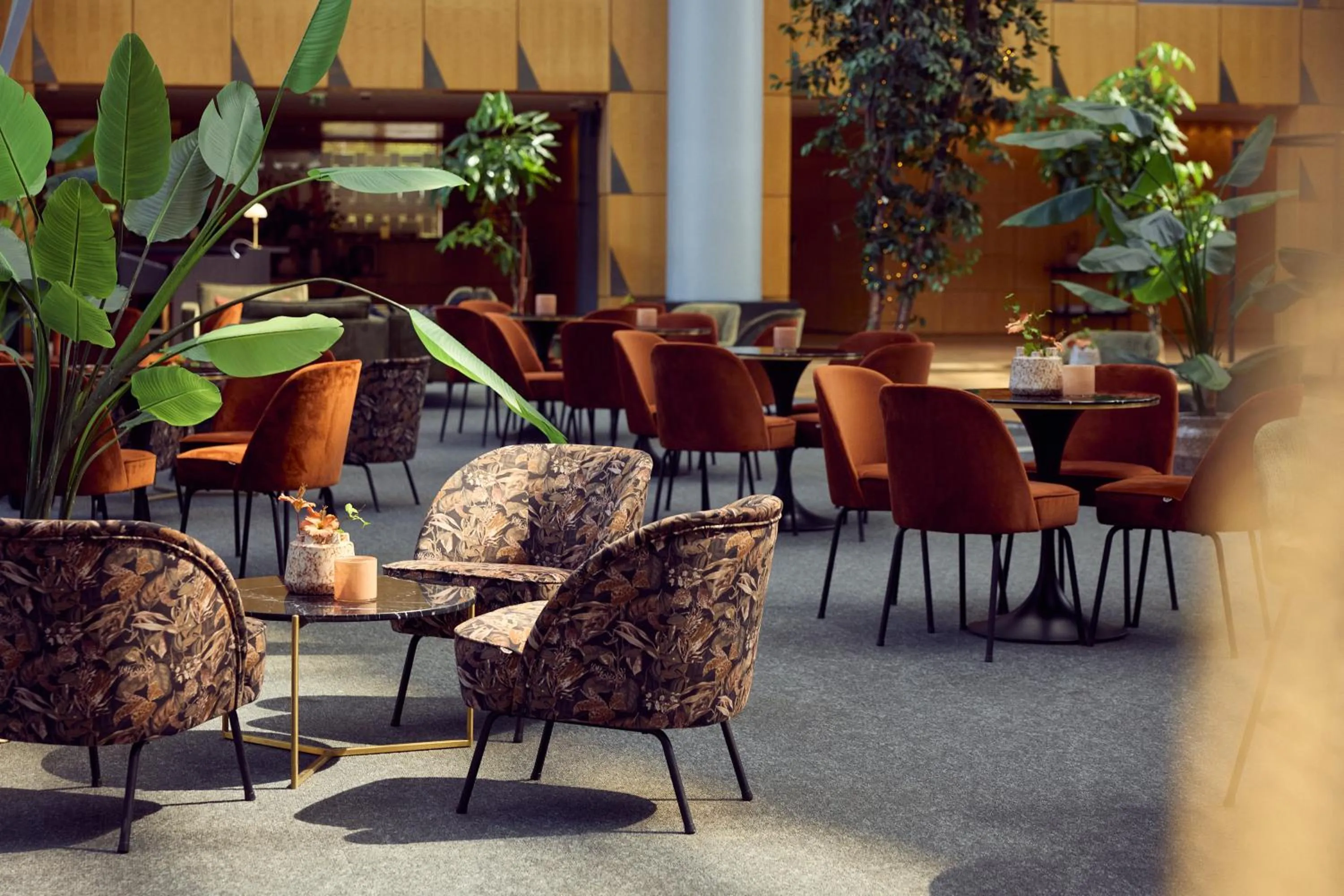 Lounge or bar in Van der Valk Hotel Paris CDG Airport