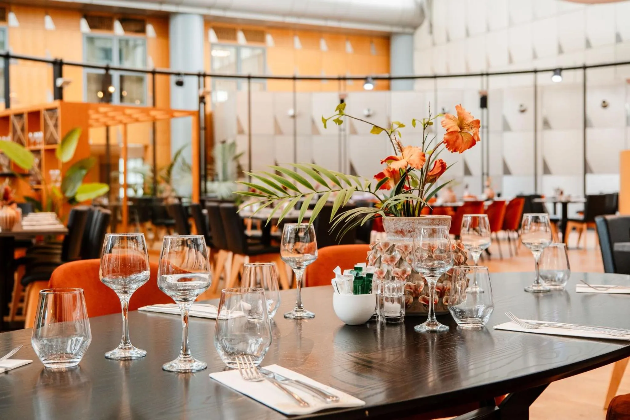 Restaurant/places to eat in Van der Valk Hotel Paris CDG Airport