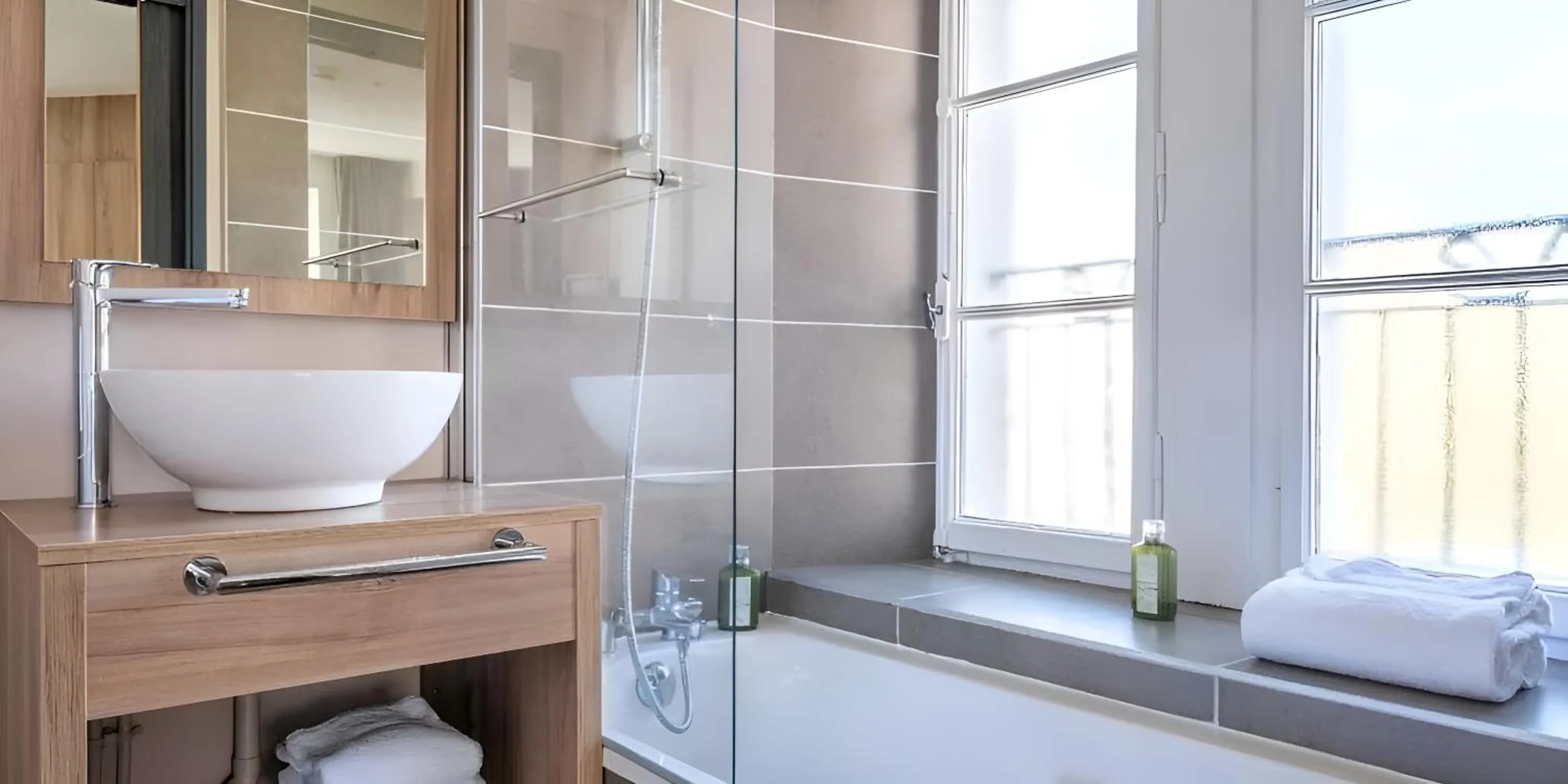Bathroom in Hôtel Vallée Blanche