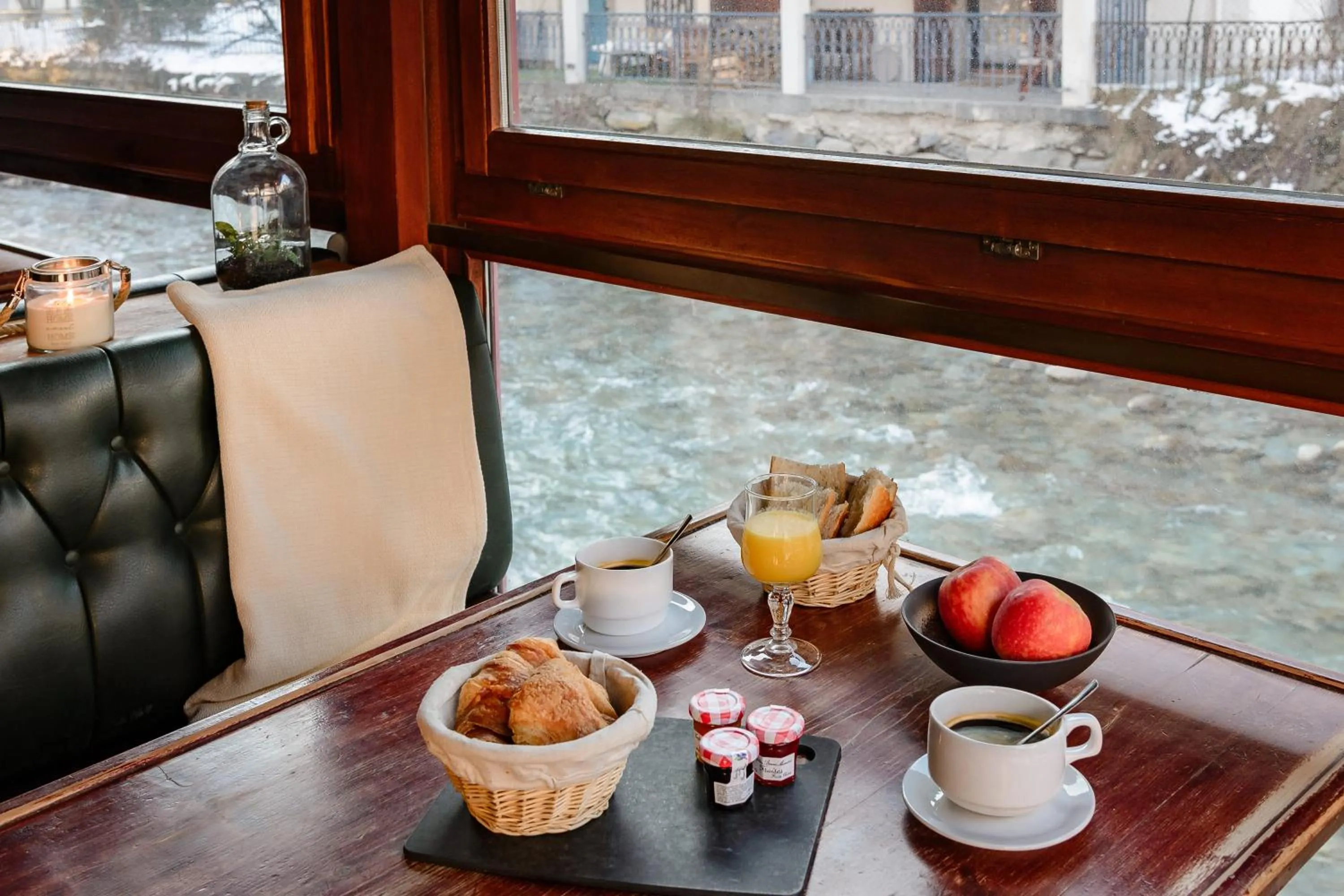 Breakfast in Hôtel Vallée Blanche