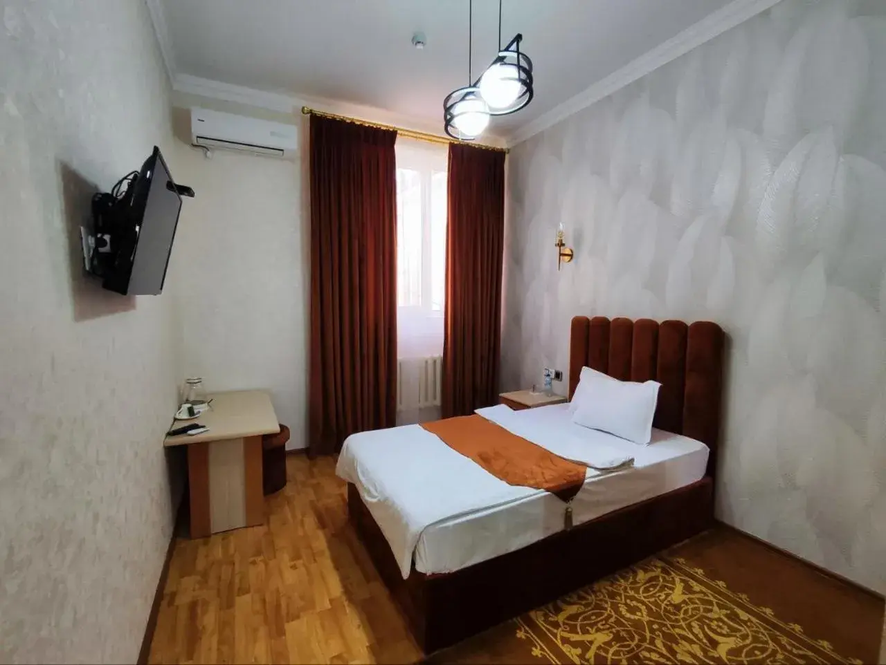 Single Room with Shower in Asem Hotel Single Room with Shower in Asem Hotel