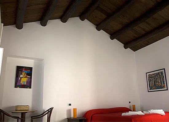 Photo of the whole room, Bed in B&B Amphisya