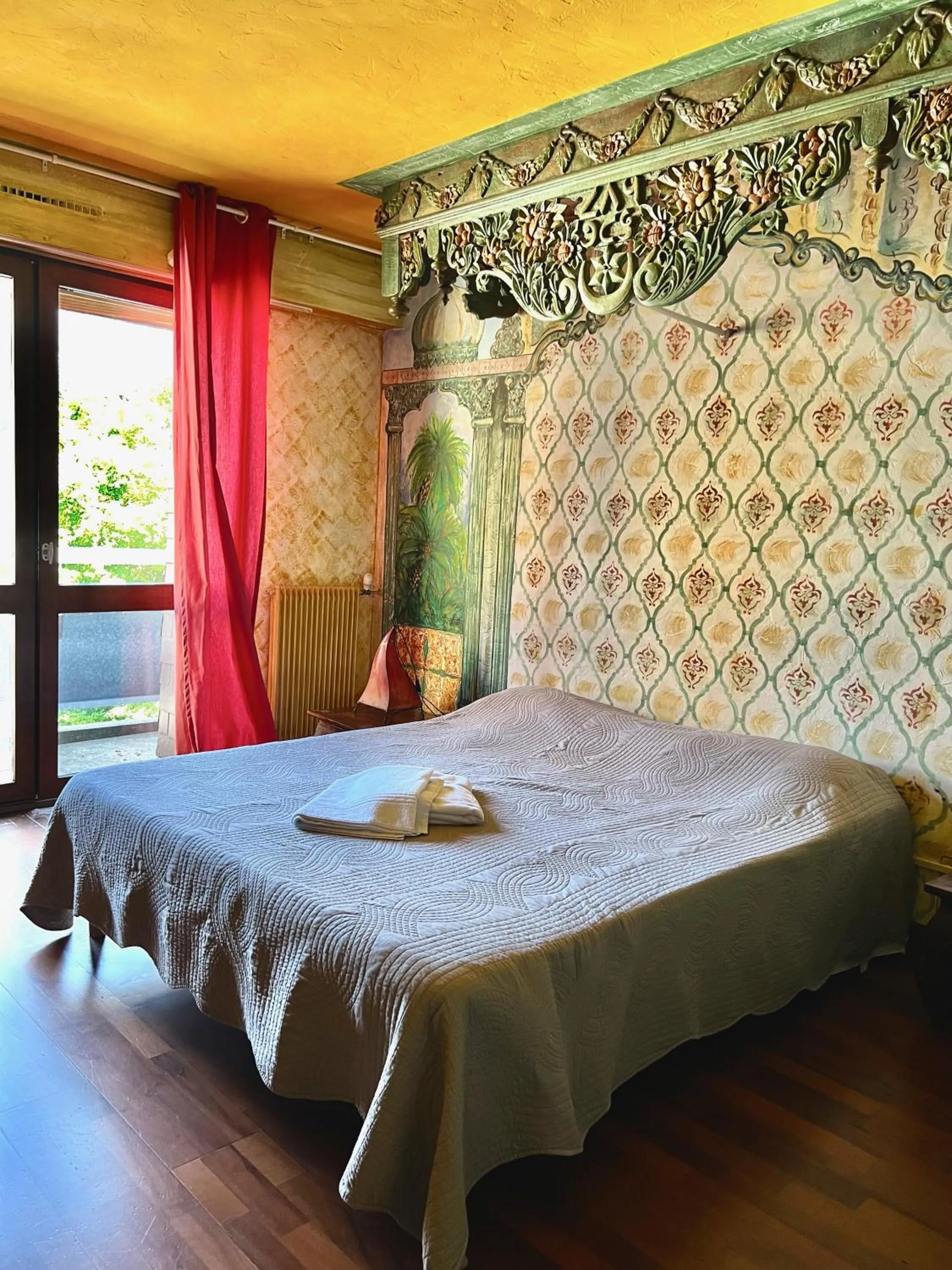 Bed in Hotel De La Gare