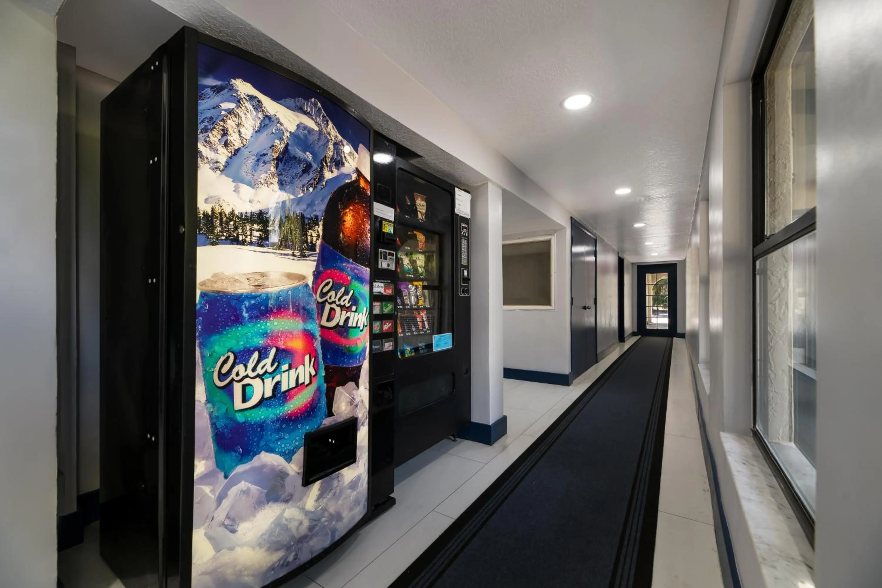 vending machine in Quality Inn & Suites Altamonte Springs Orlando-North