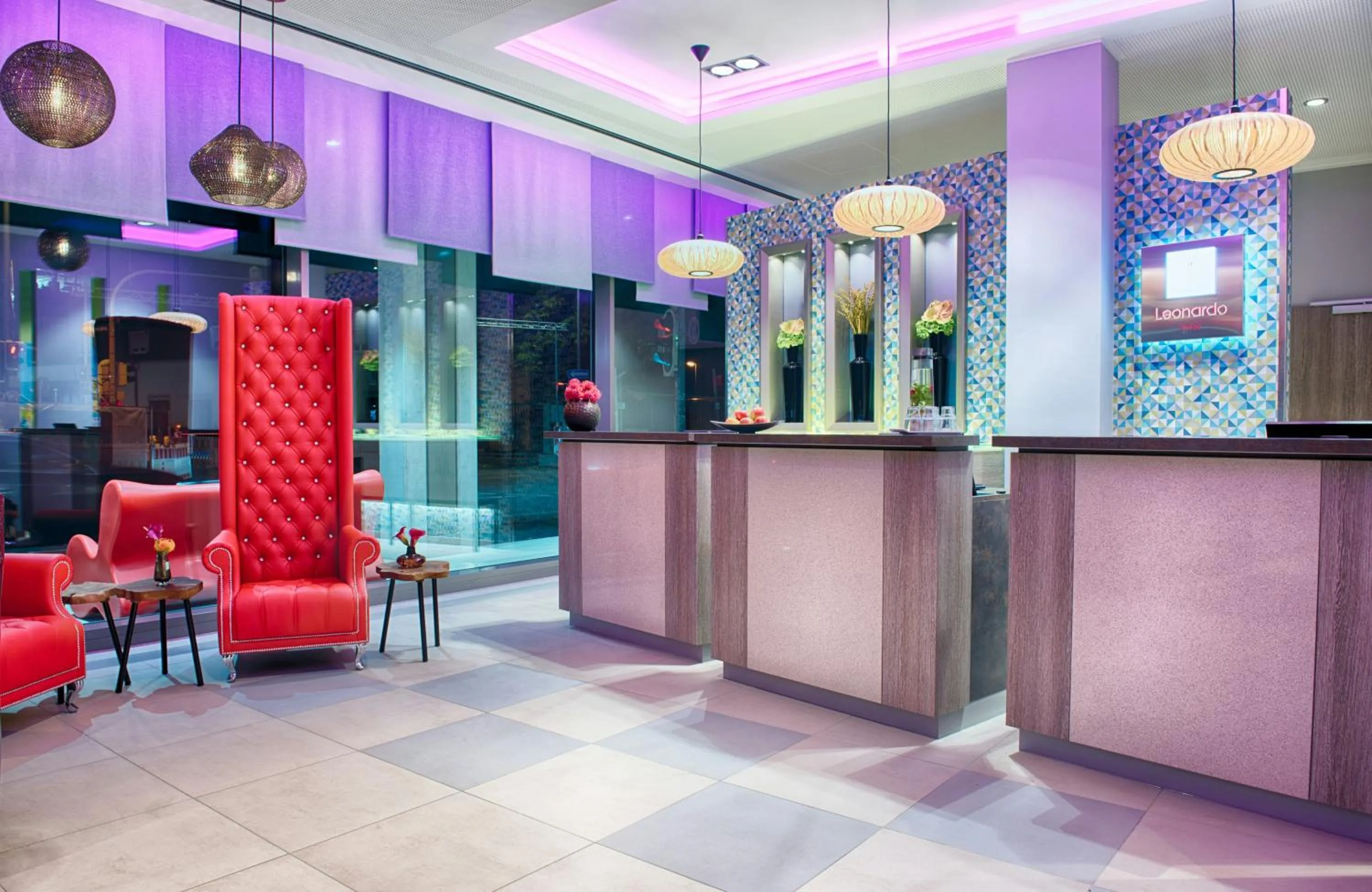 Lobby or reception in Leonardo Hotel Munich City South