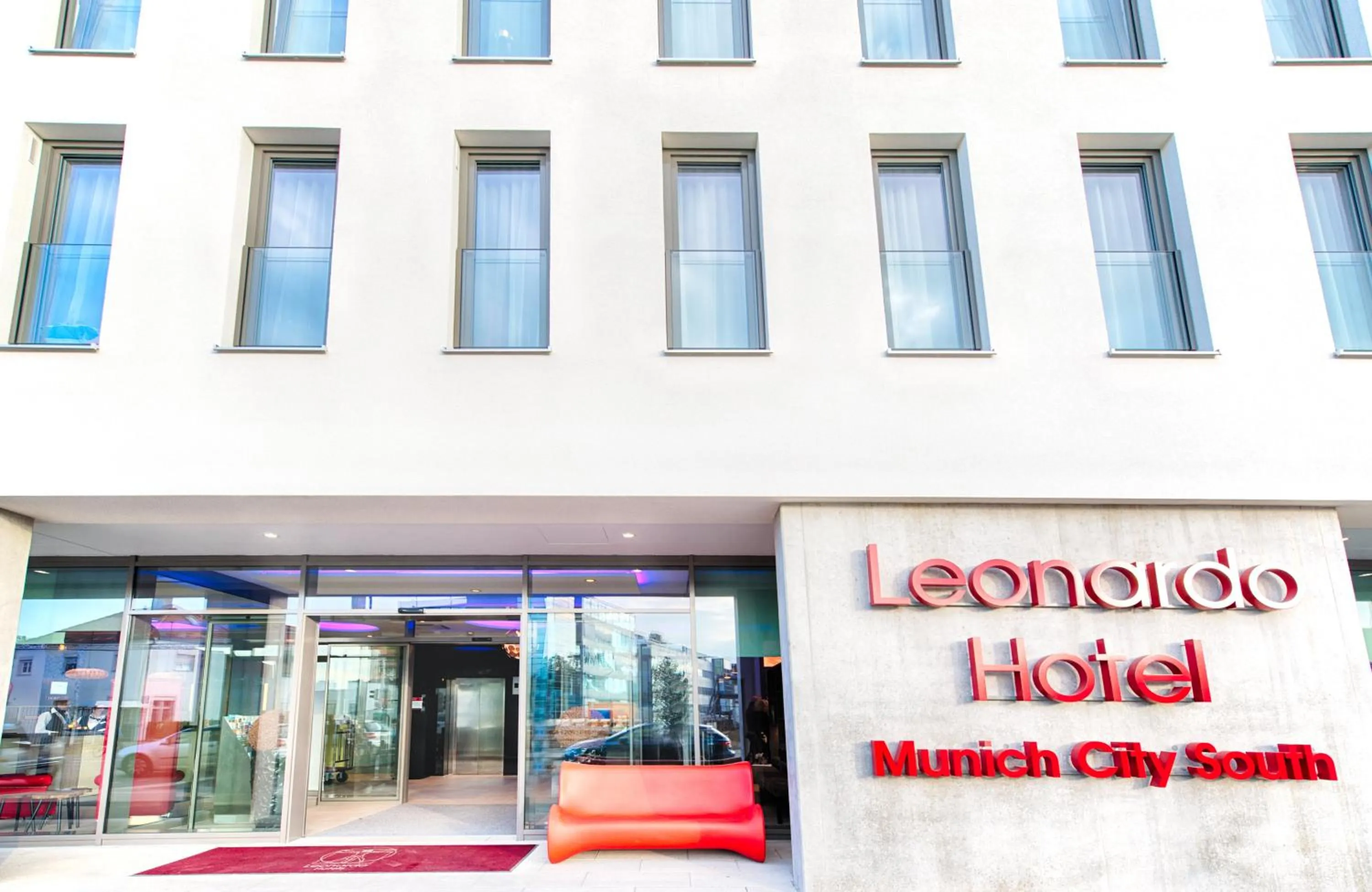 Property building in Leonardo Hotel Munich City South