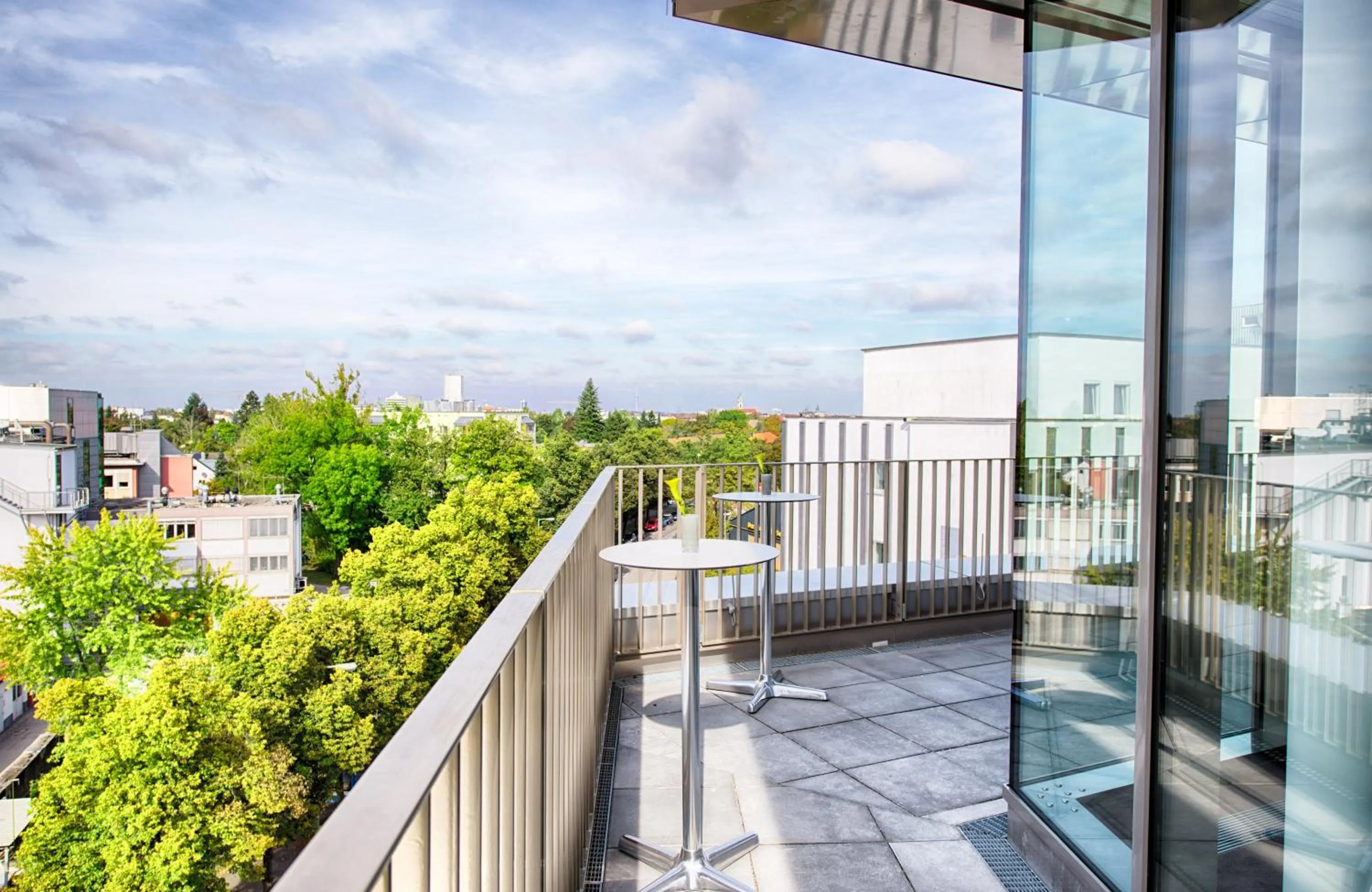 Property building in Leonardo Hotel Munich City South