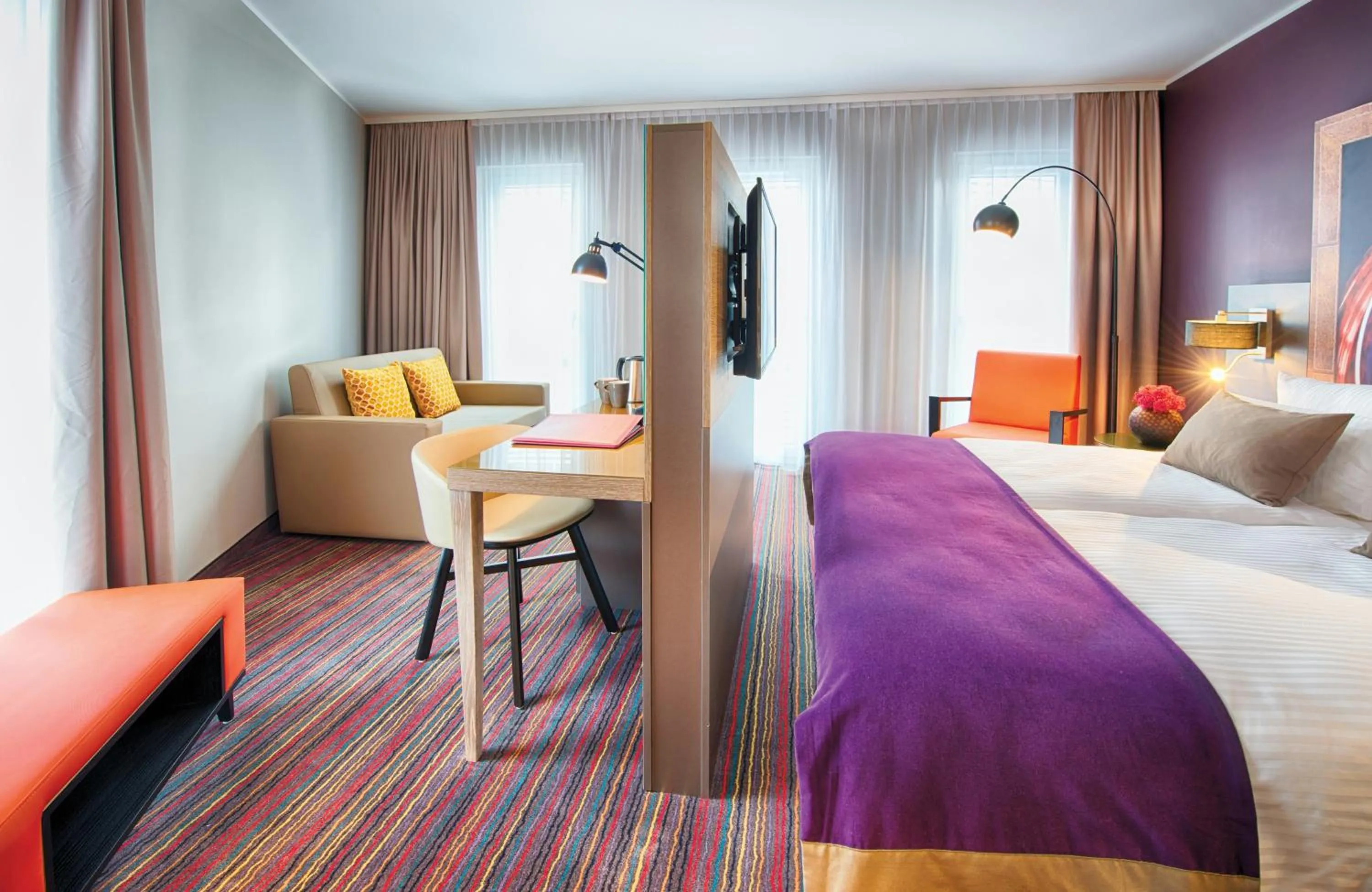 Bedroom, Bed in Leonardo Hotel Munich City South