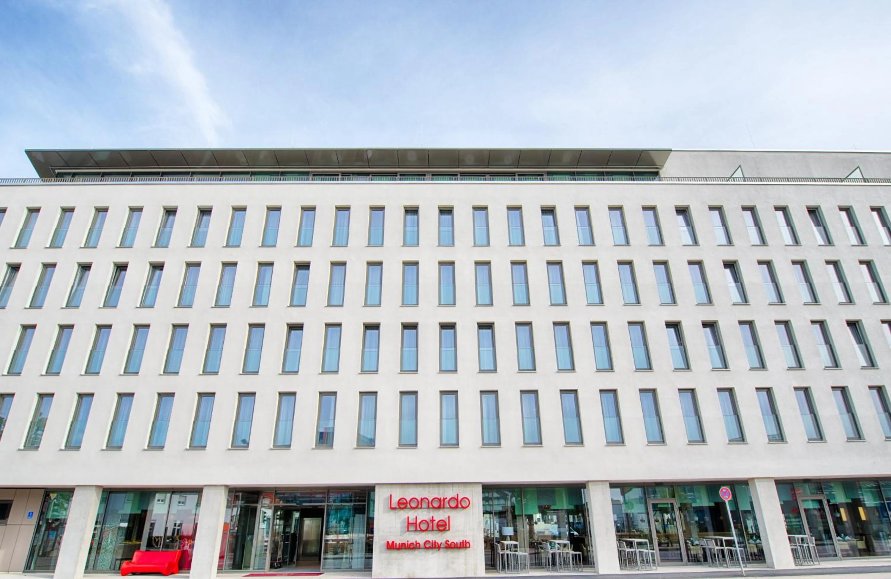 Property building in Leonardo Hotel Munich City South