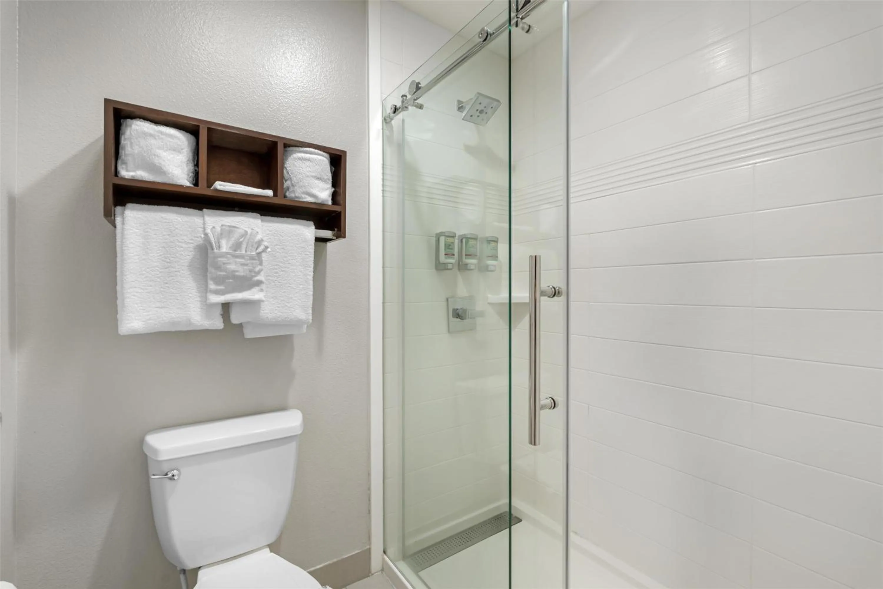 Bathroom in Best Western Courtesy Inn Hotel - Anaheim Resort at the Park