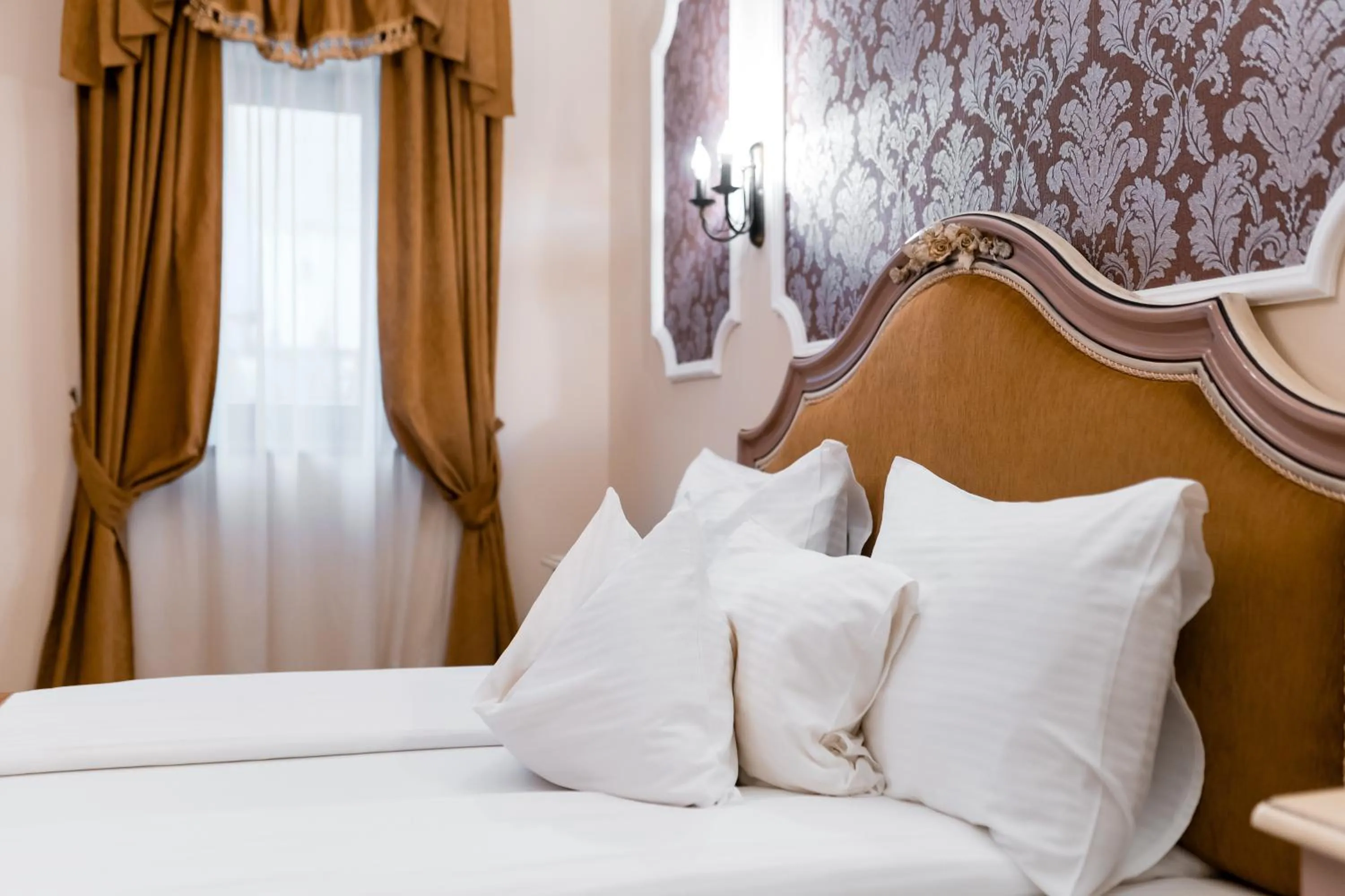 Bed in Rosen Villa Sibiu