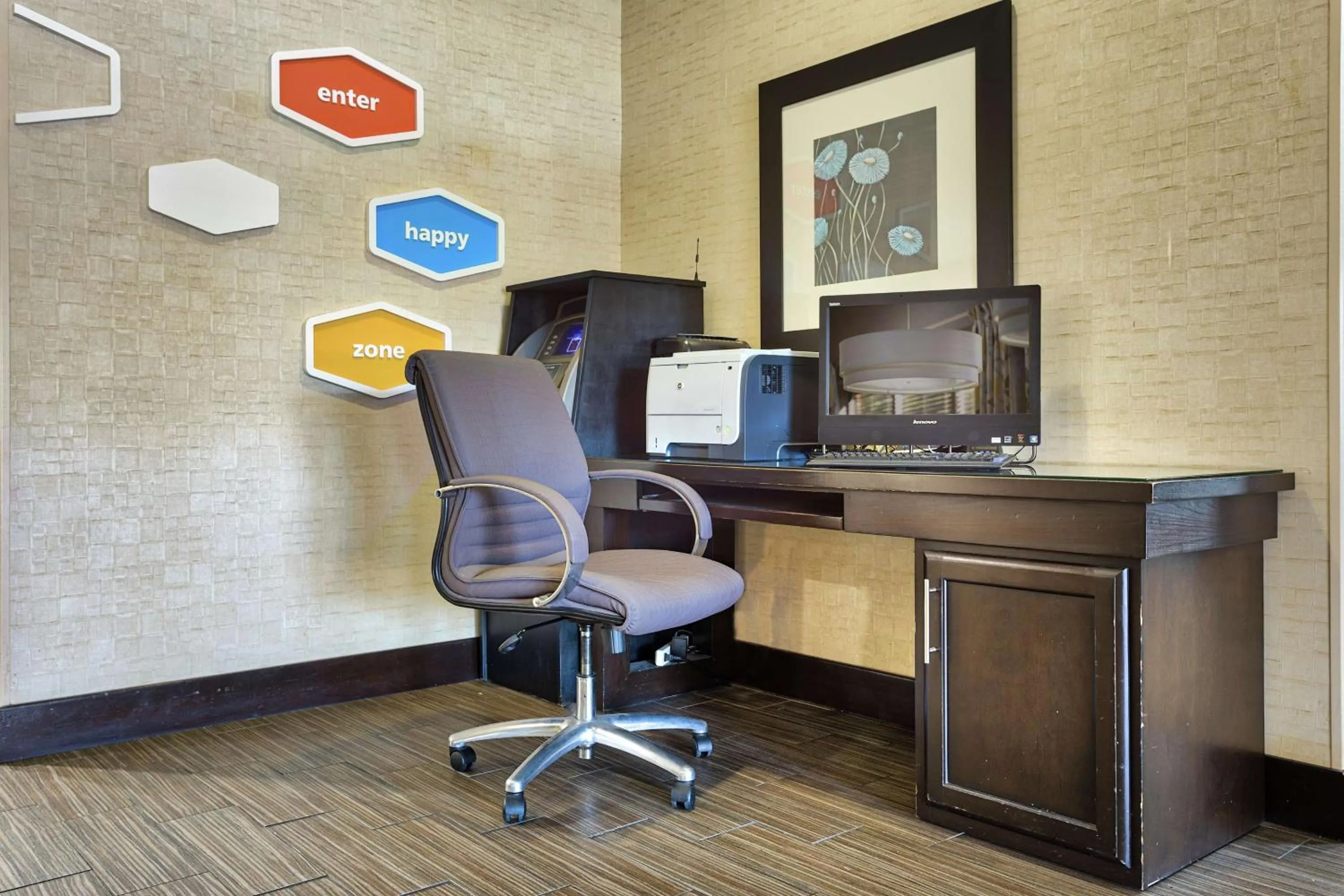 Business facilities in Hampton Inn Norfolk-Naval Base