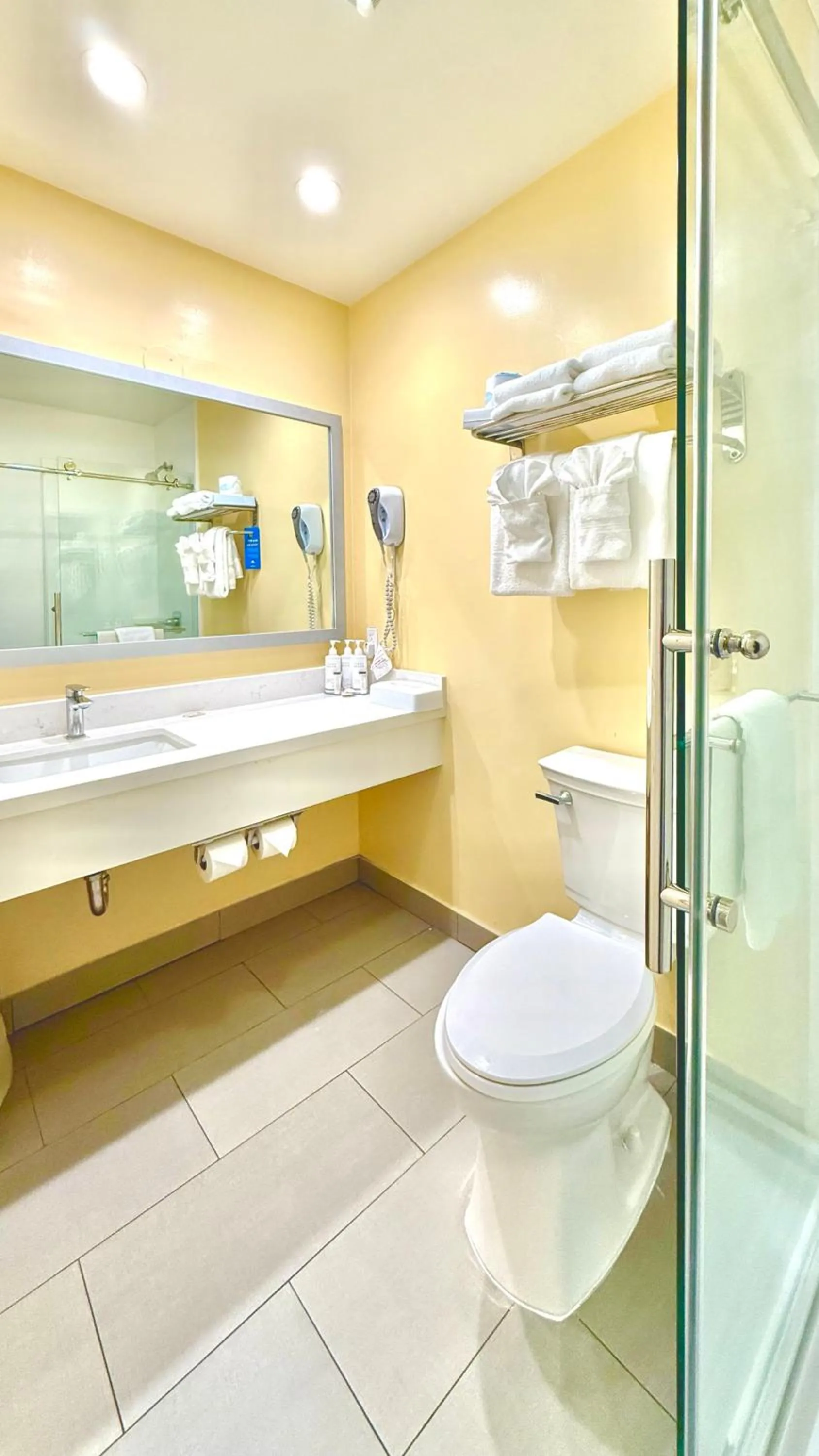 Days Inn by Wyndham Los Angeles Stadium Area LAX