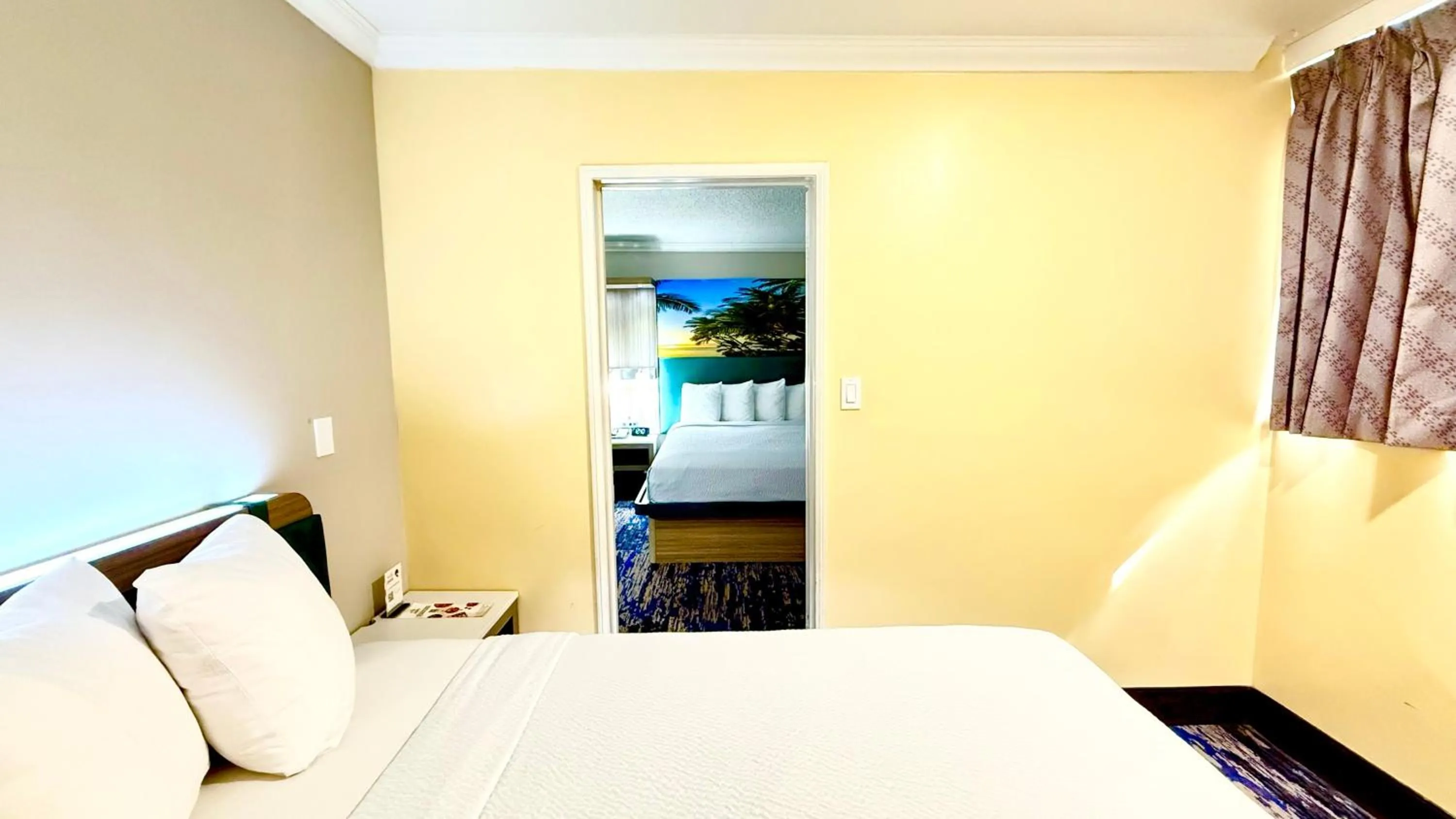 Bed in Days Inn by Wyndham Los Angeles Stadium Area LAX
