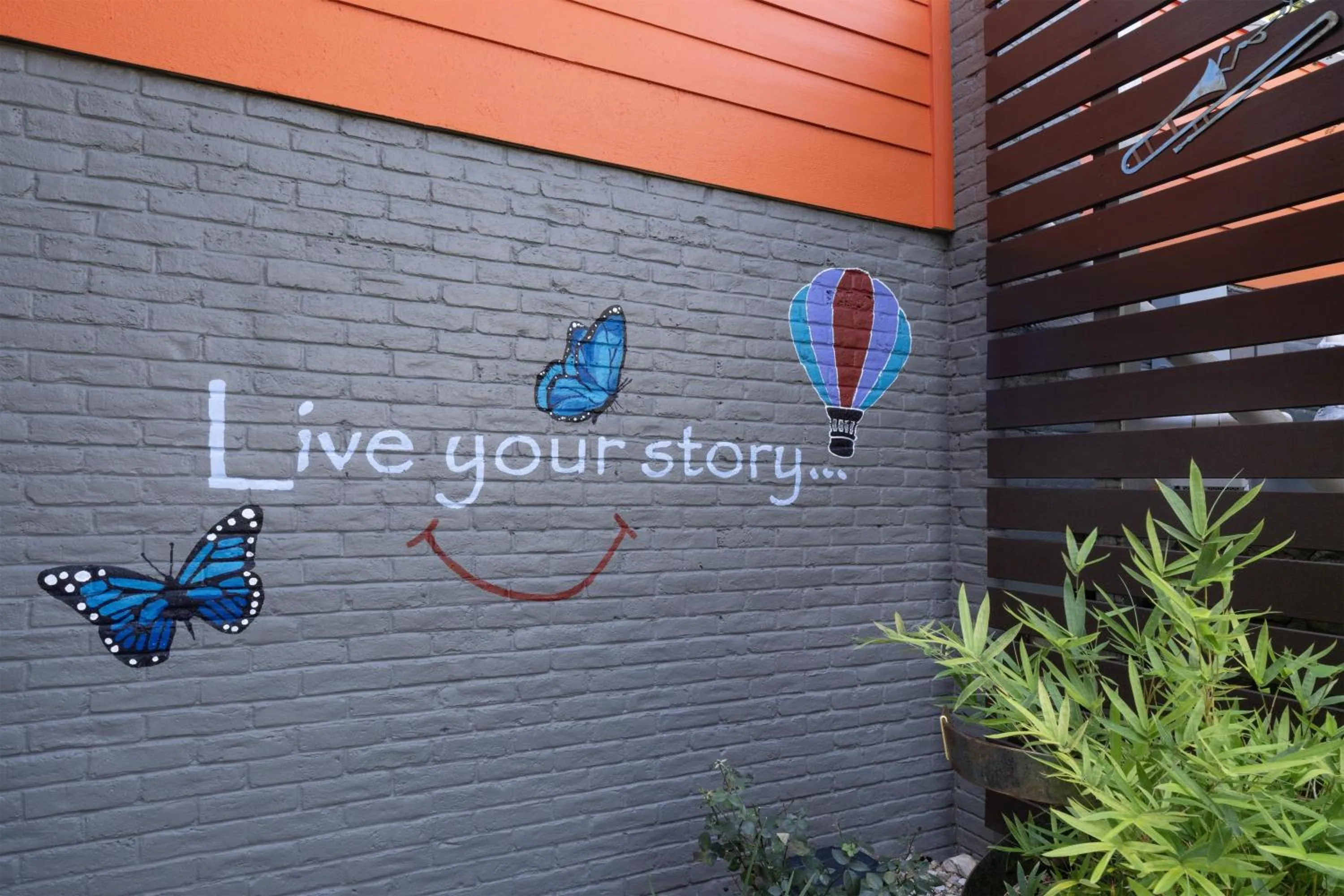 Property building in Aiden Austin City Hotel