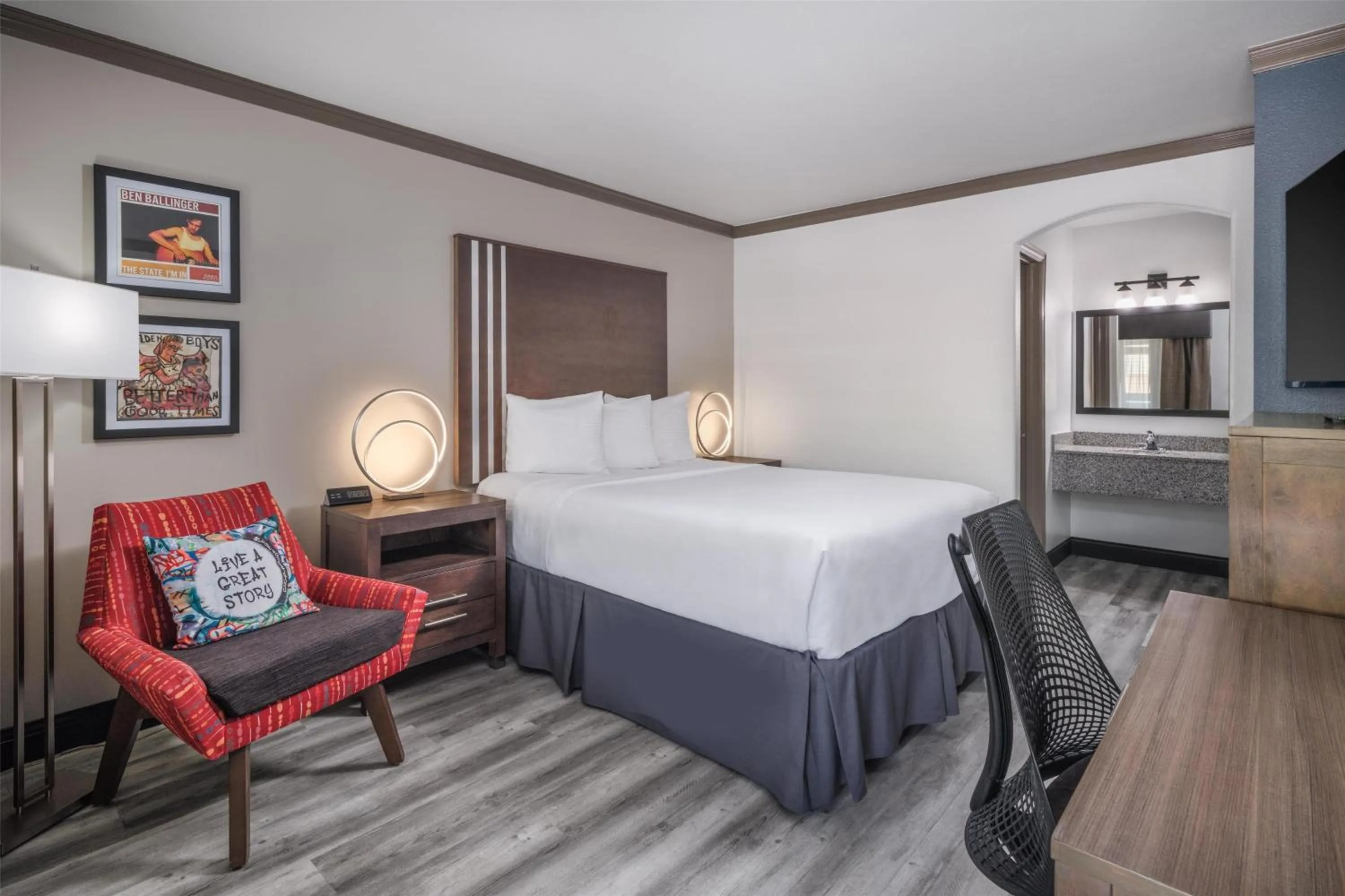 Bedroom, Bed in Aiden Austin City Hotel