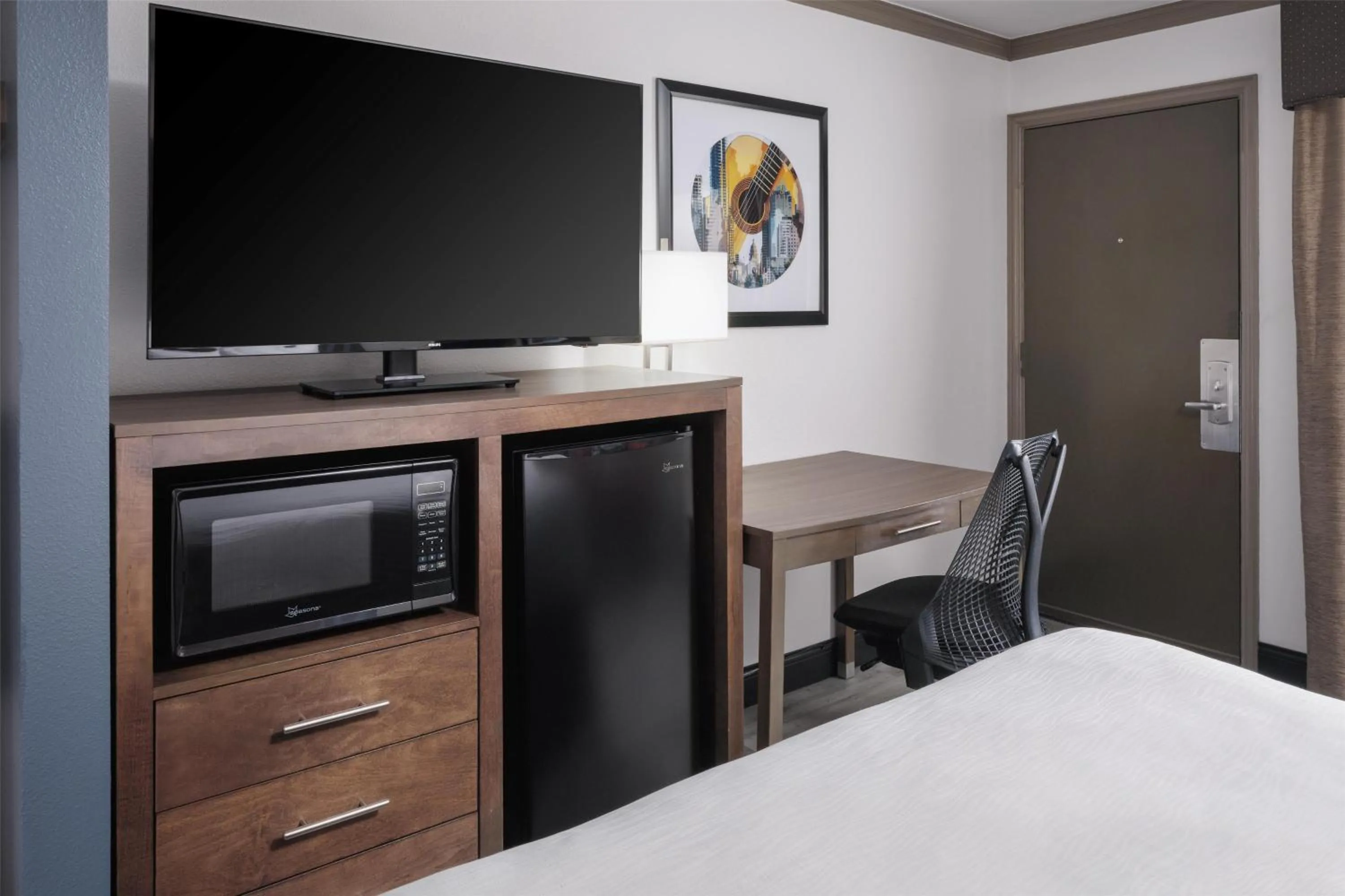 Bedroom, Bed in Aiden Austin City Hotel