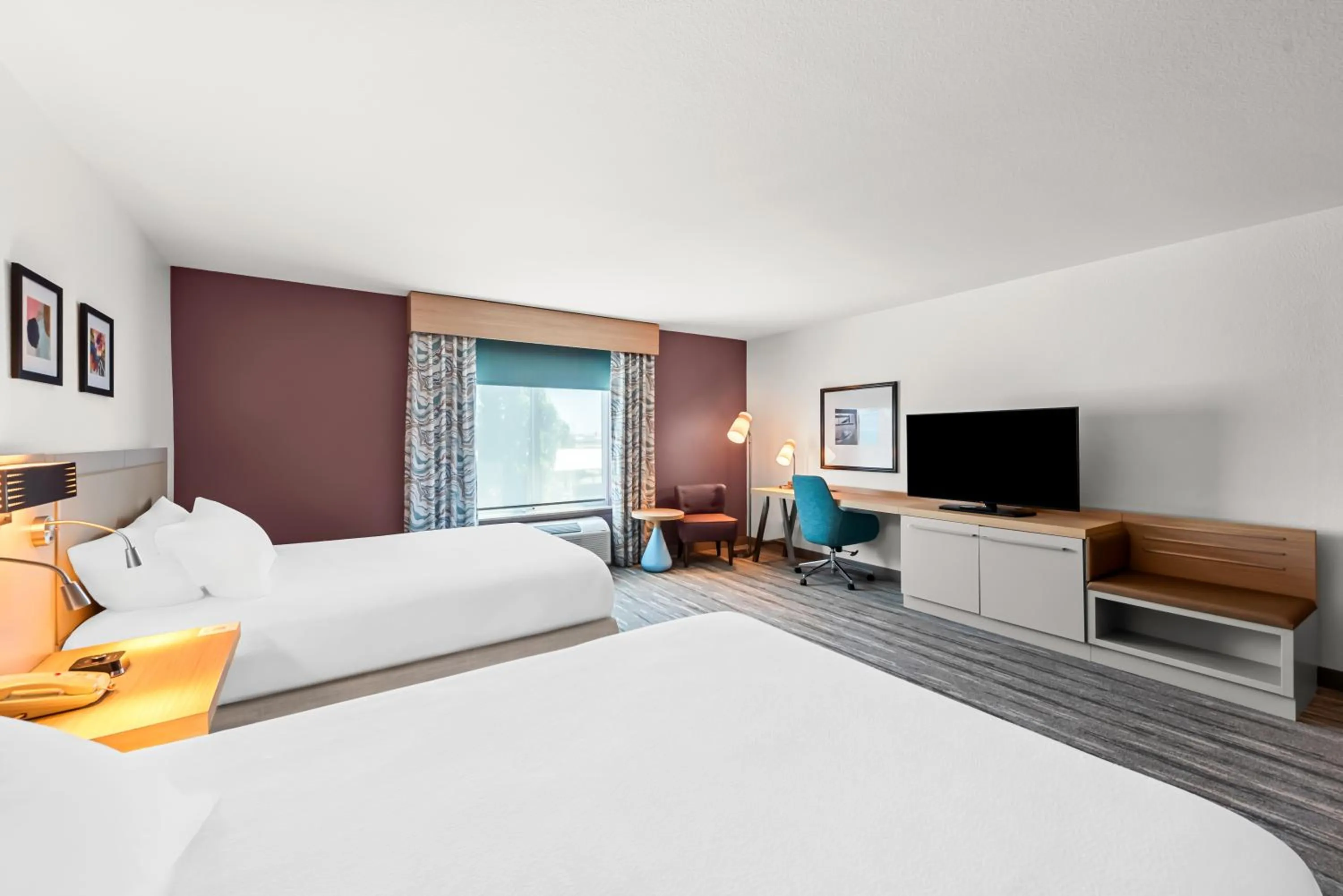 Bed in Hilton Garden Inn Seattle North/Everett