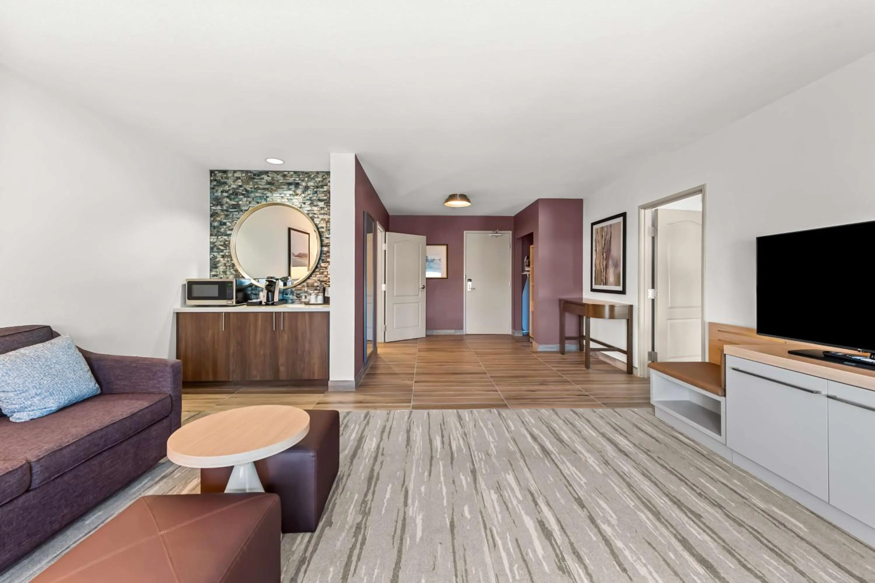 Living room in Hilton Garden Inn Seattle North/Everett