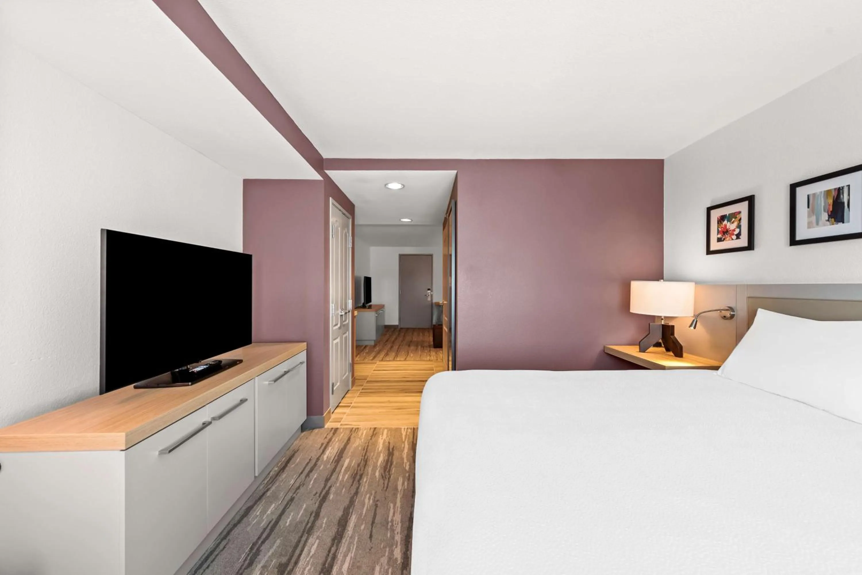 Bed in Hilton Garden Inn Seattle North/Everett