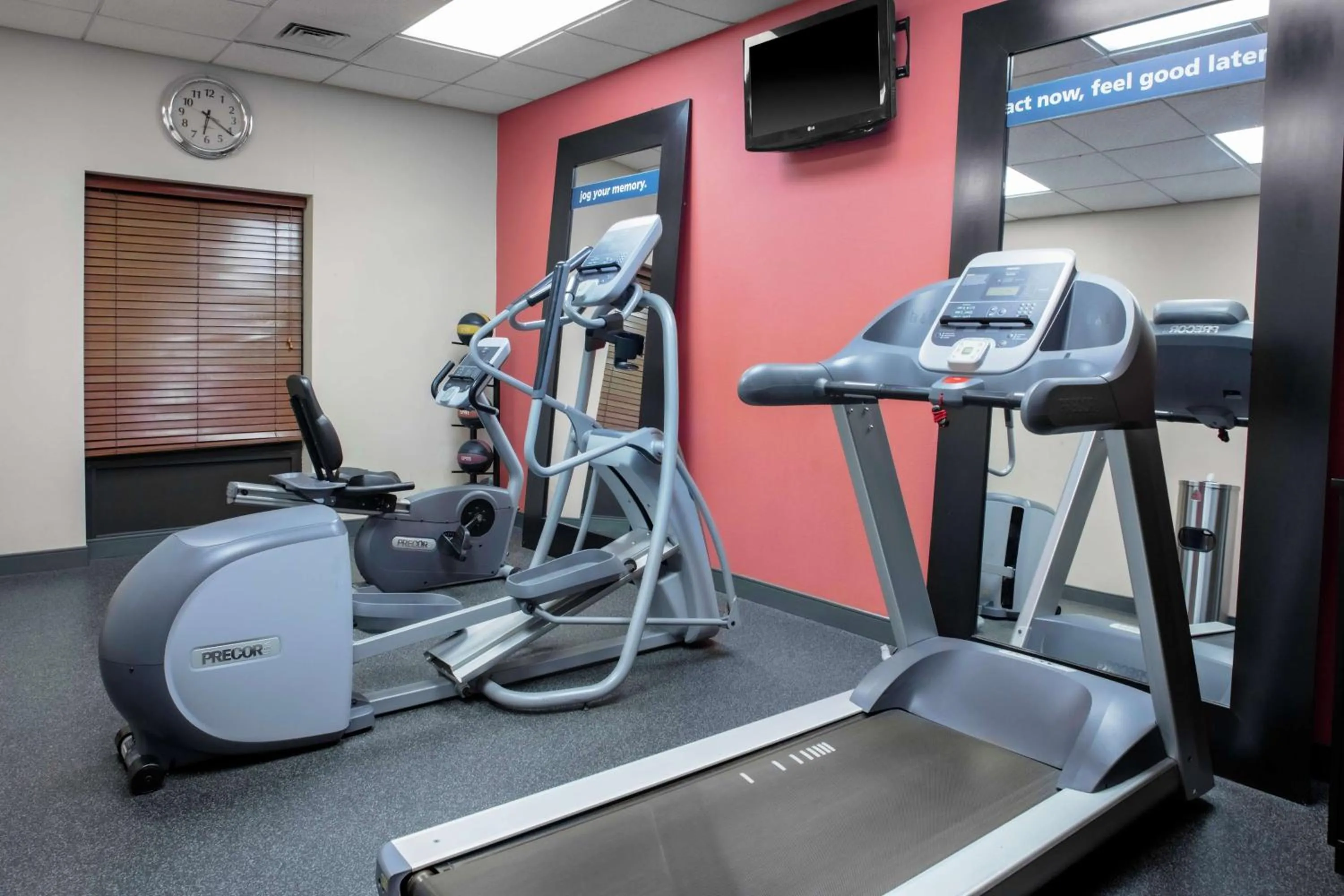 Fitness centre/facilities in Hampton Inn & Suites Concord-Charlotte