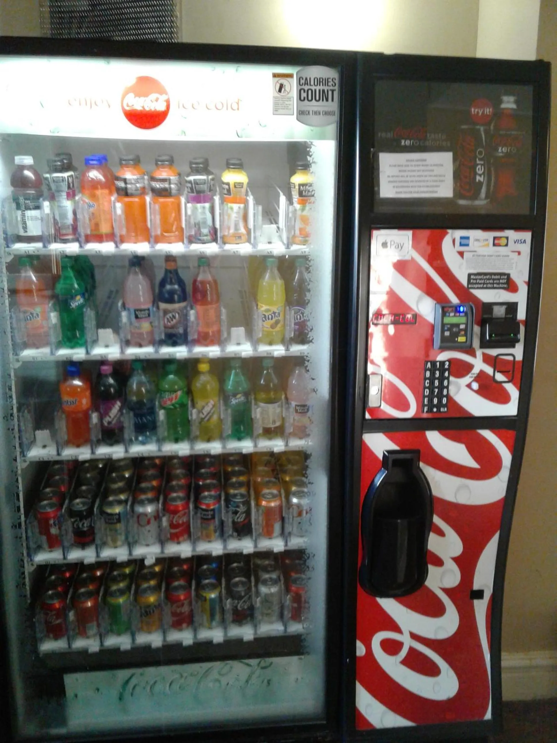 Drinks in Super 8 by Wyndham Austell/Six Flags