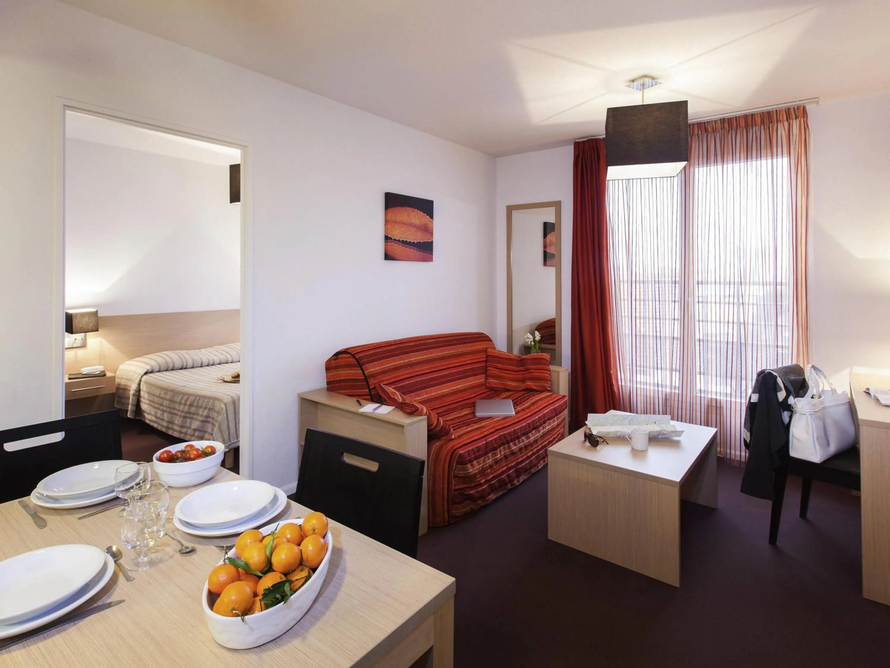 Property building, Bed in Aparthotel Adagio Access Saint Louis Bâle
