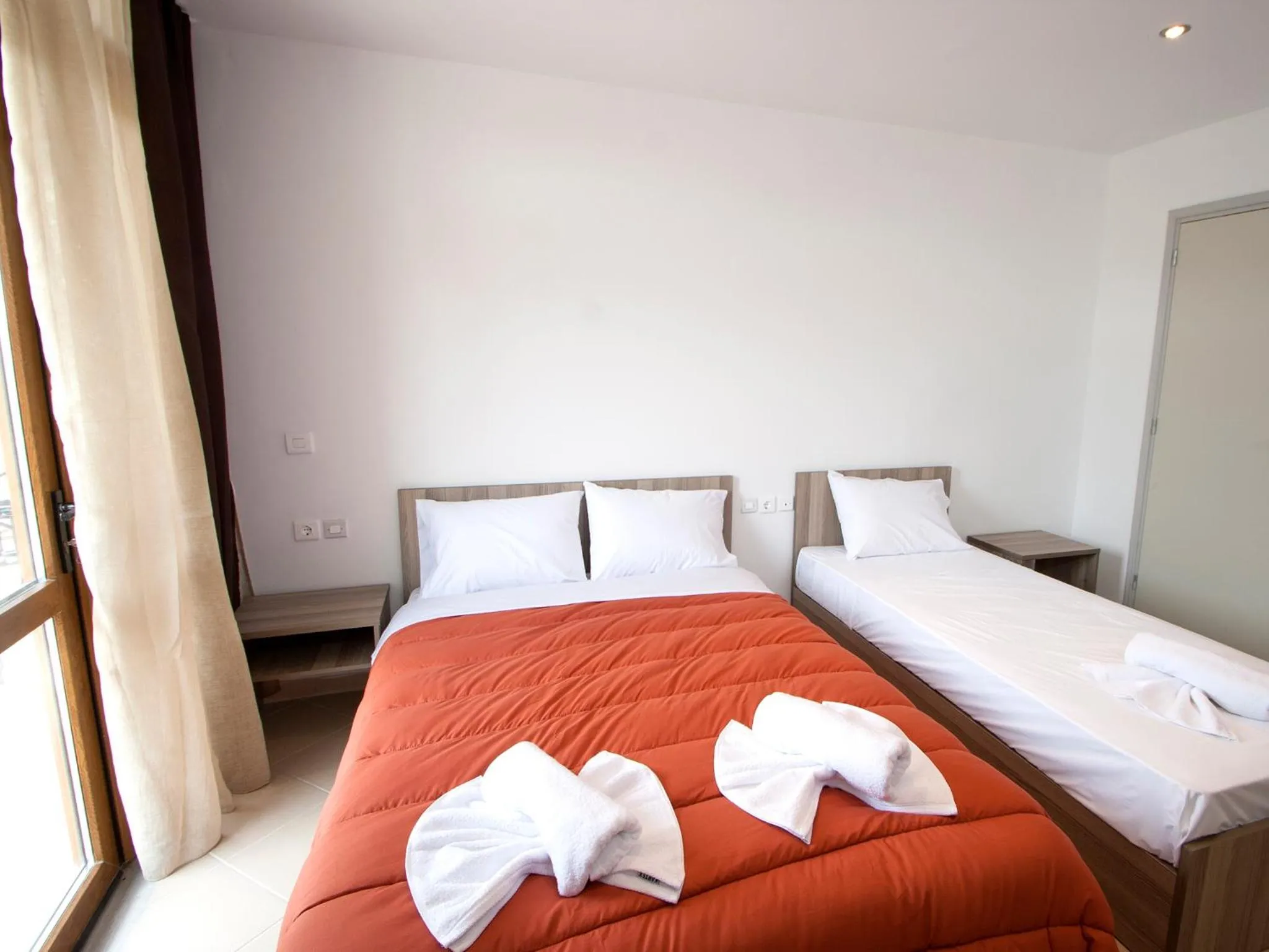 Bed in PINEAPPLE Skiathos