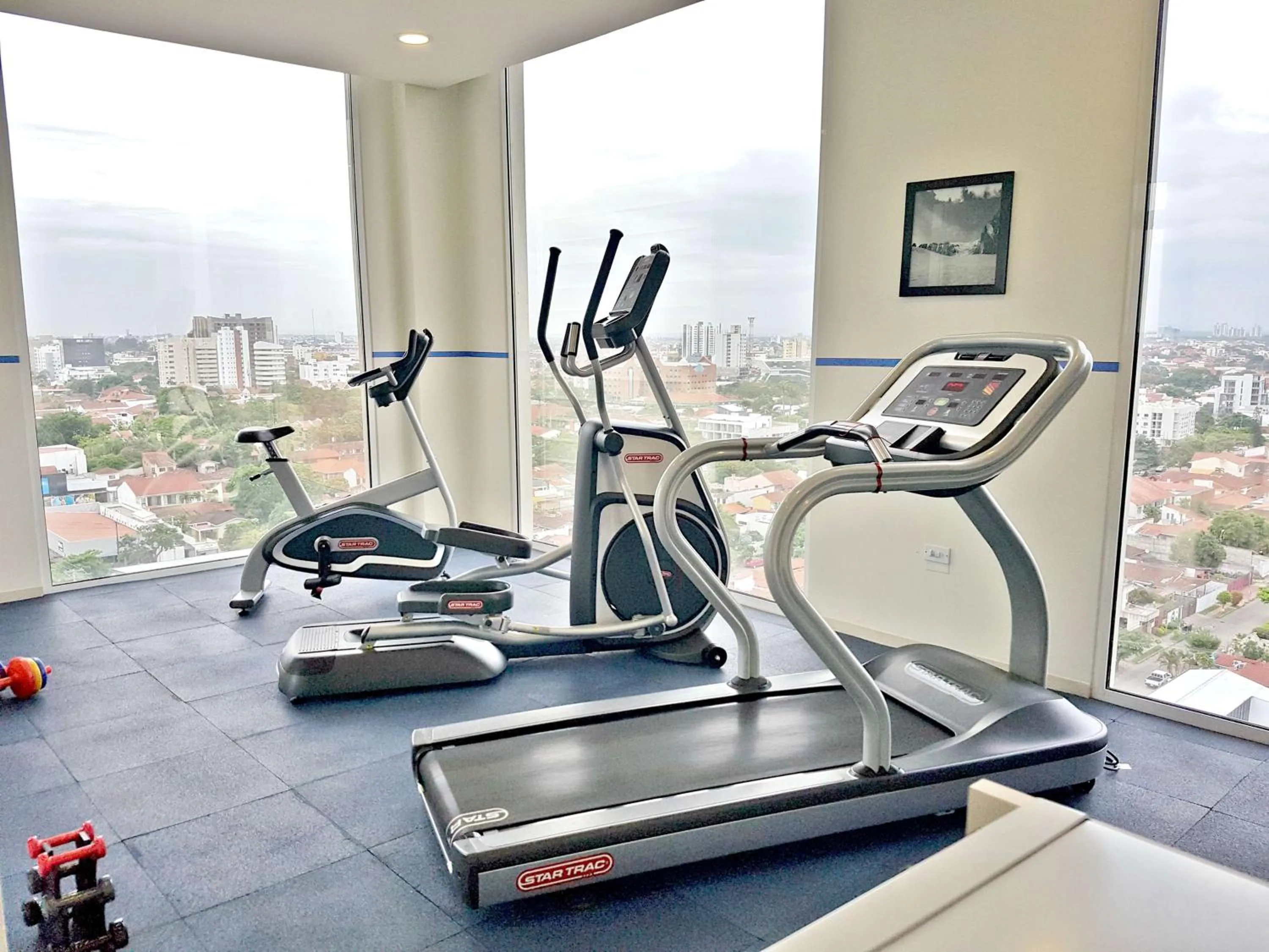 Fitness centre/facilities in Hampton by Hilton Santa Cruz