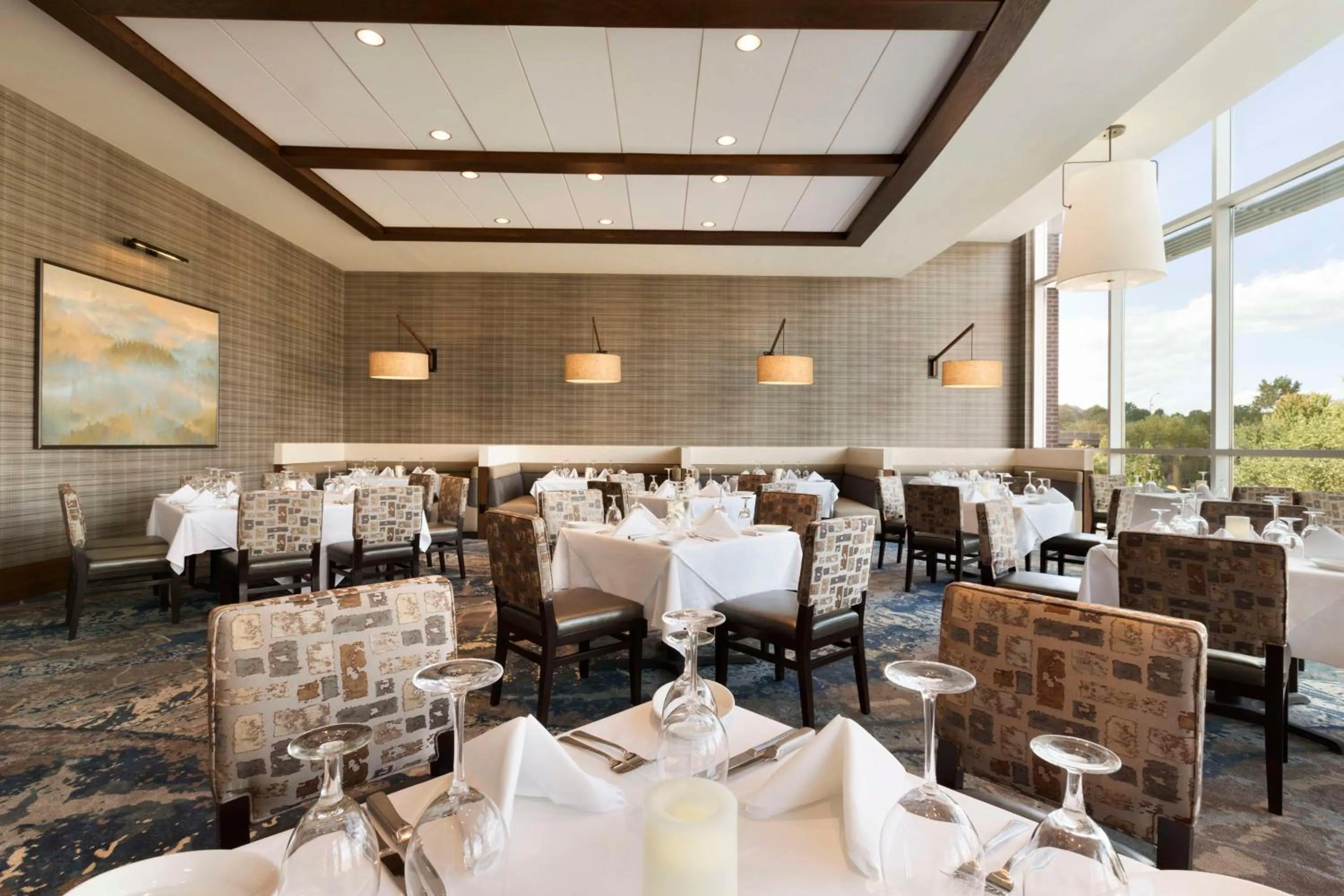 Restaurant/places to eat in Embassy Suites by Hilton Greenville Downtown Riverplace