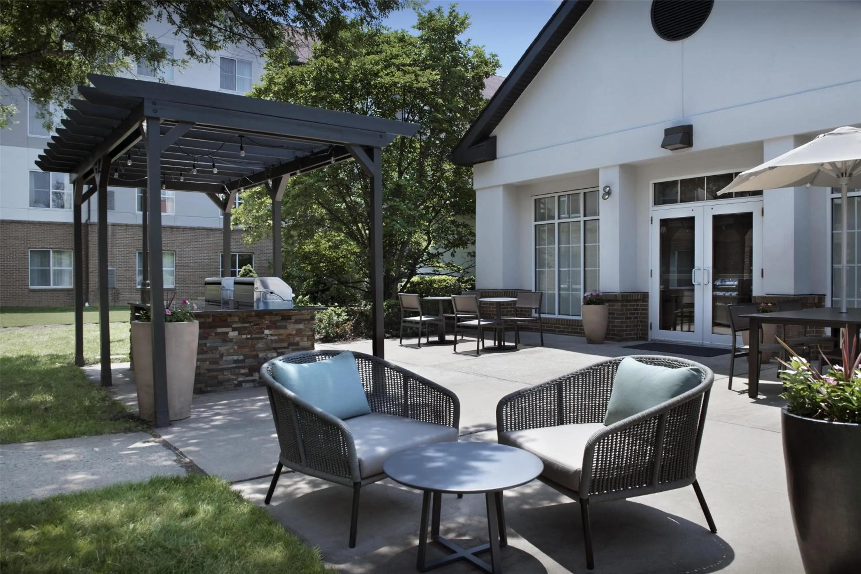 Patio in Homewood Suites by Hilton Princeton