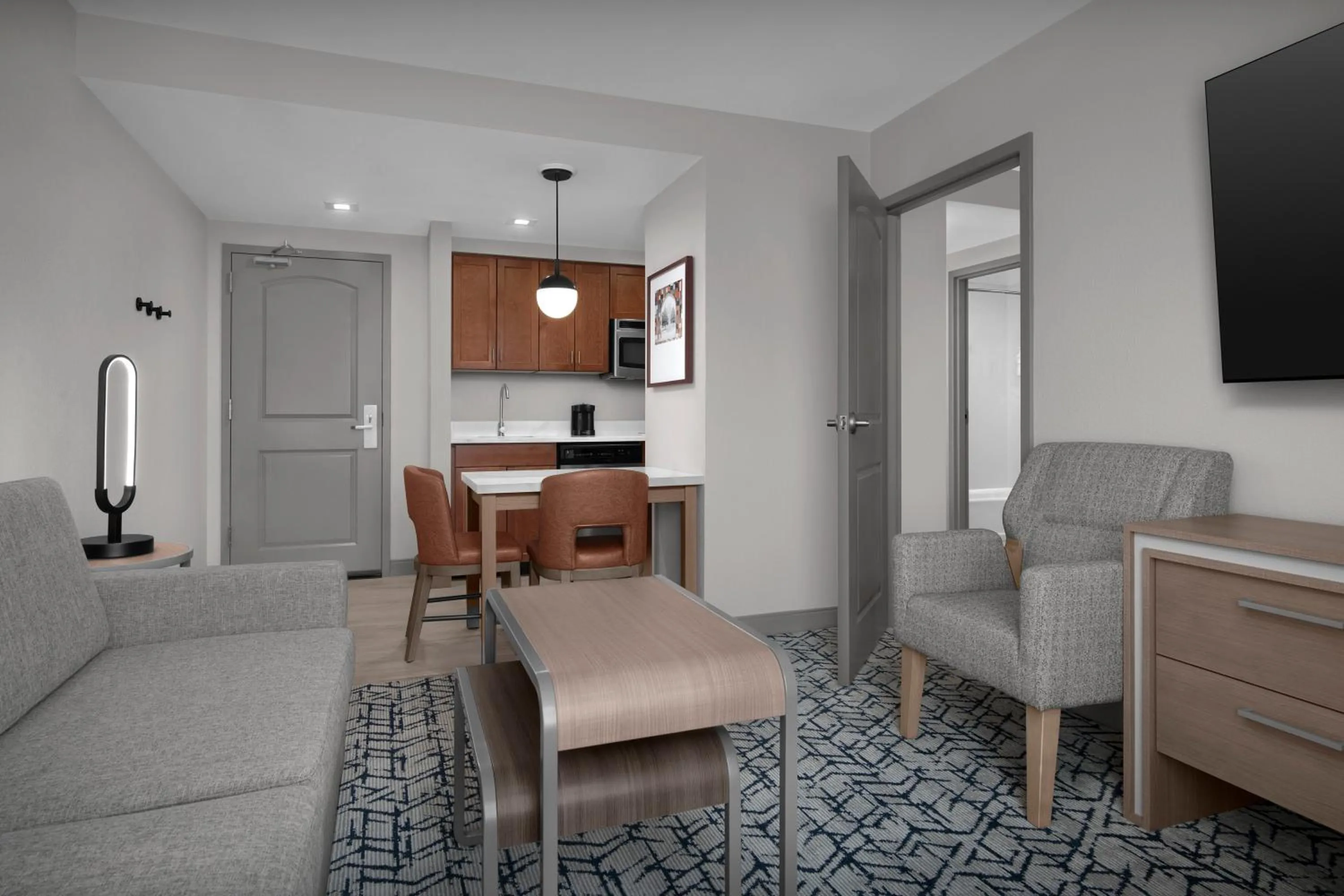 TV and multimedia in Homewood Suites by Hilton Princeton