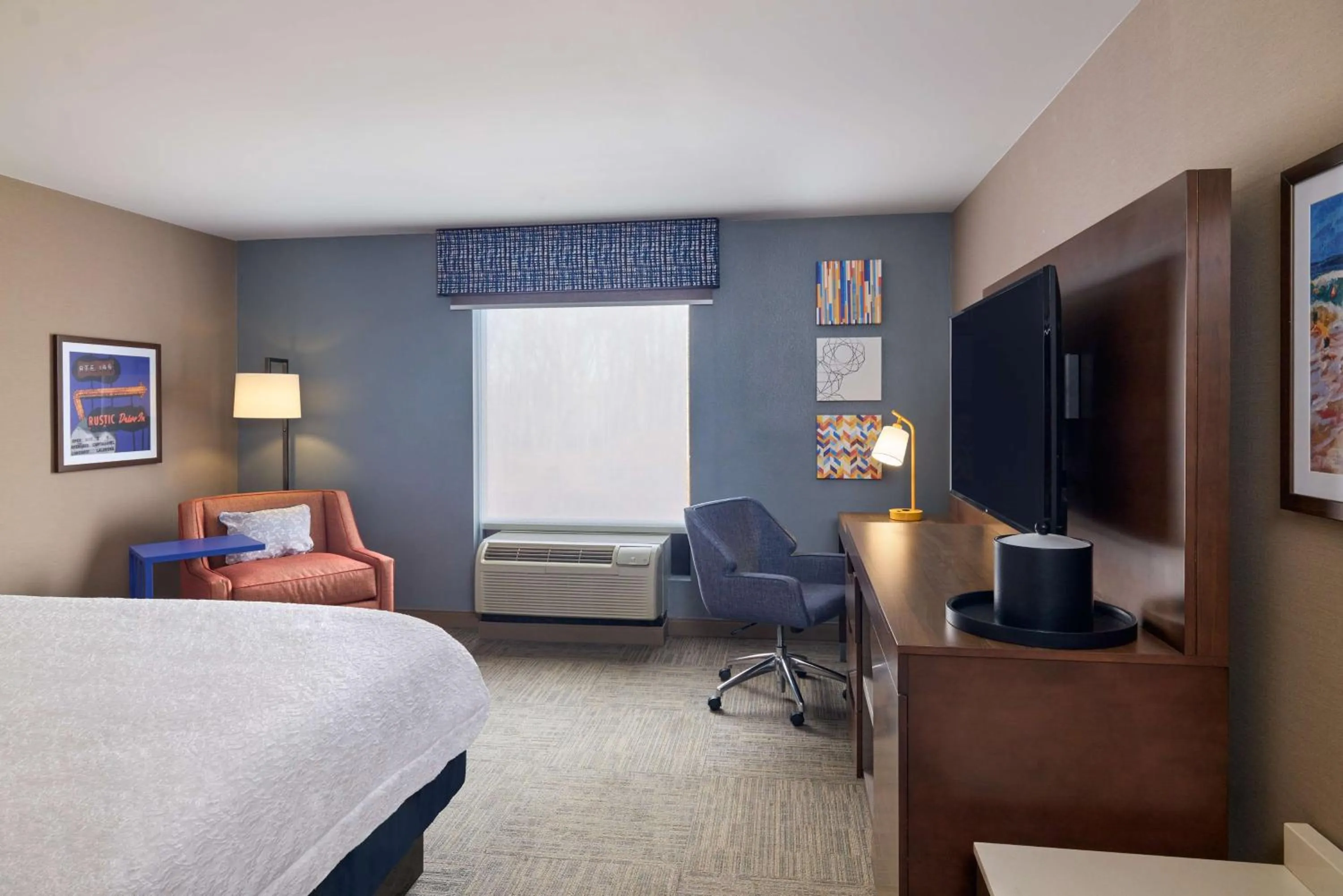 Bedroom, Bed in Hampton Inn & Suites Providence / Smithfield