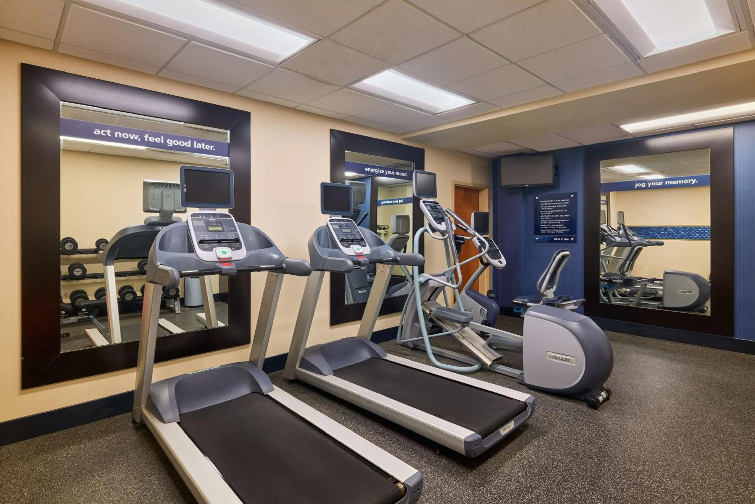 Fitness centre/facilities in Hampton Inn & Suites Providence / Smithfield