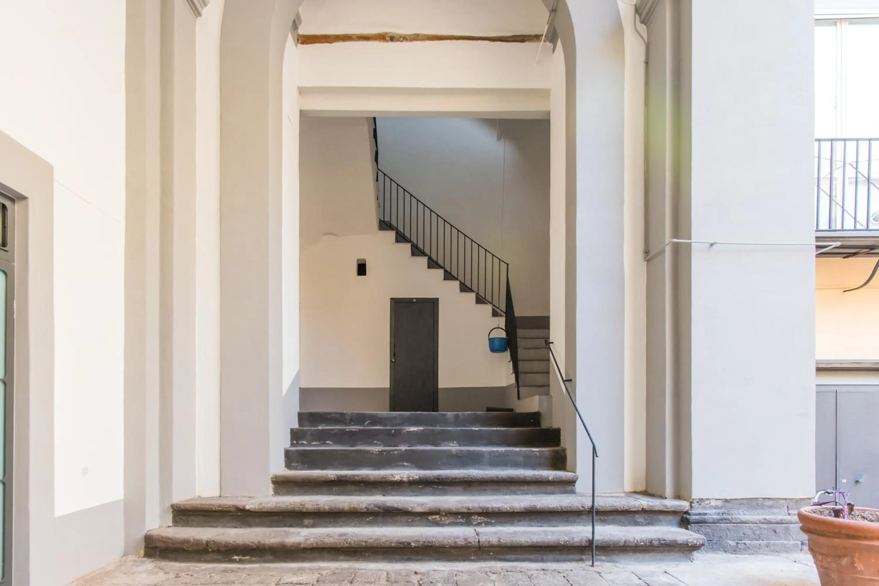 Property building in In...Napoli B&B