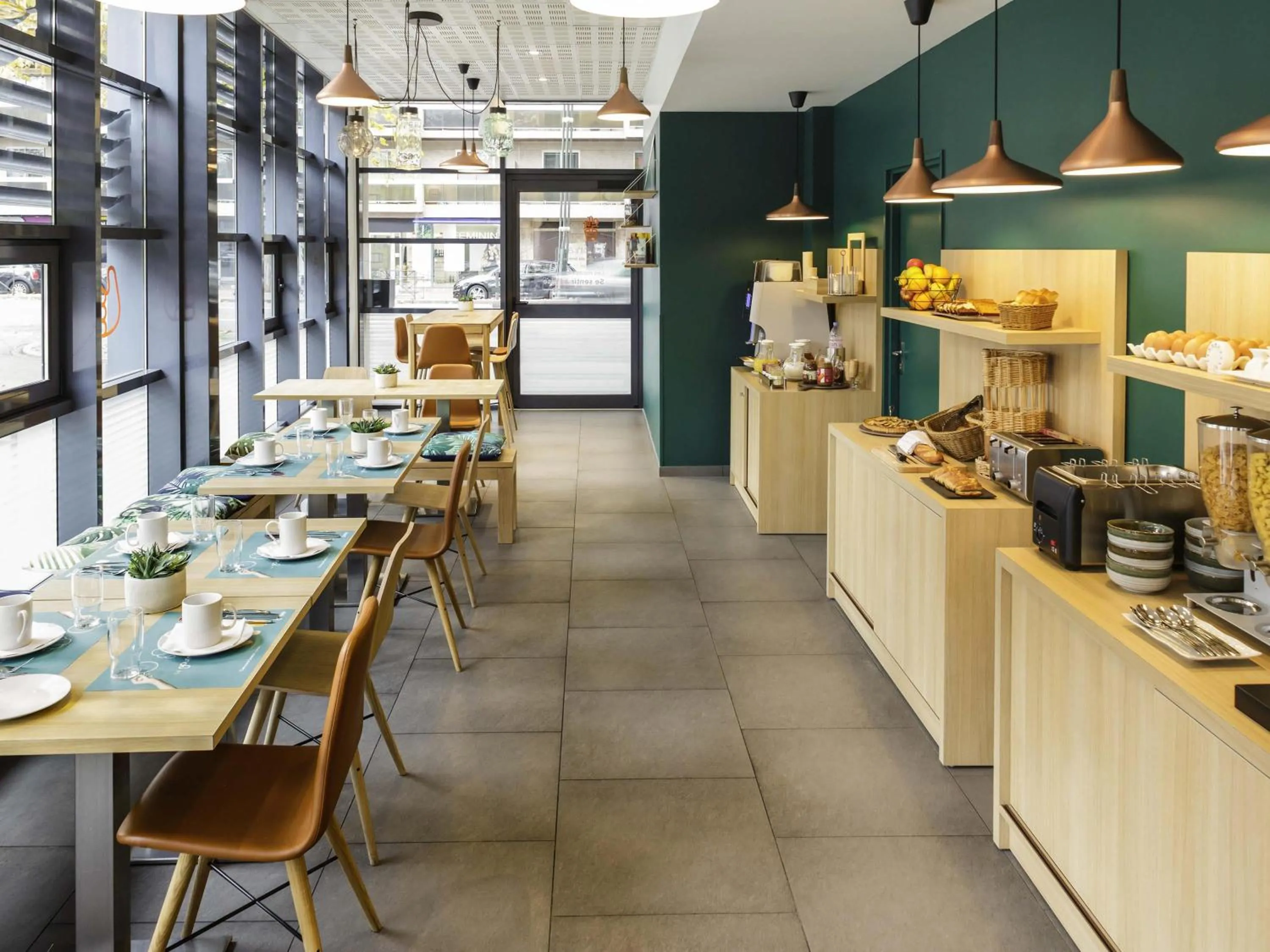 Breakfast in Aparthotel Adagio Access Toulouse St Cyprien