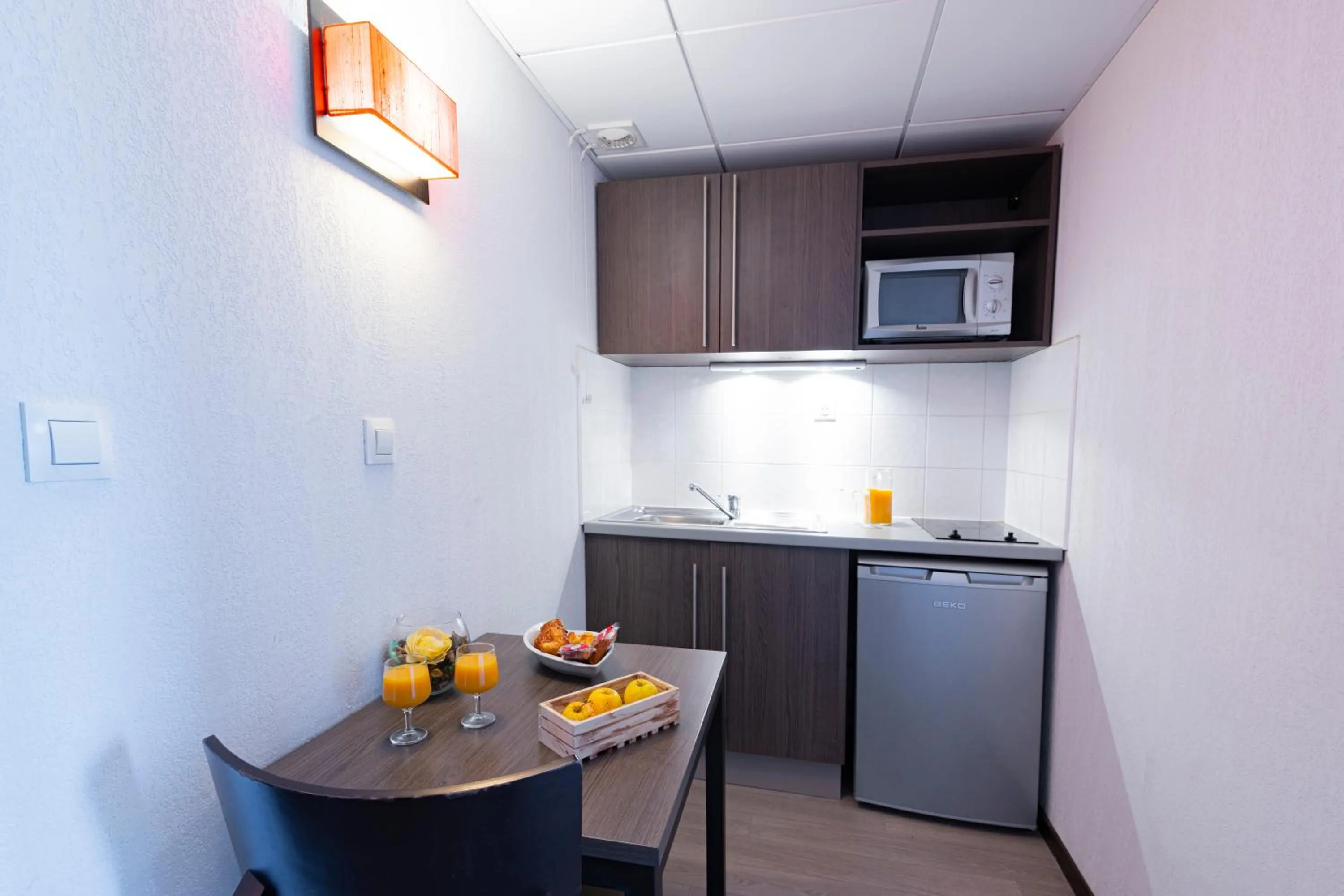 stove in Comfort Aparthotel Nimes Centre