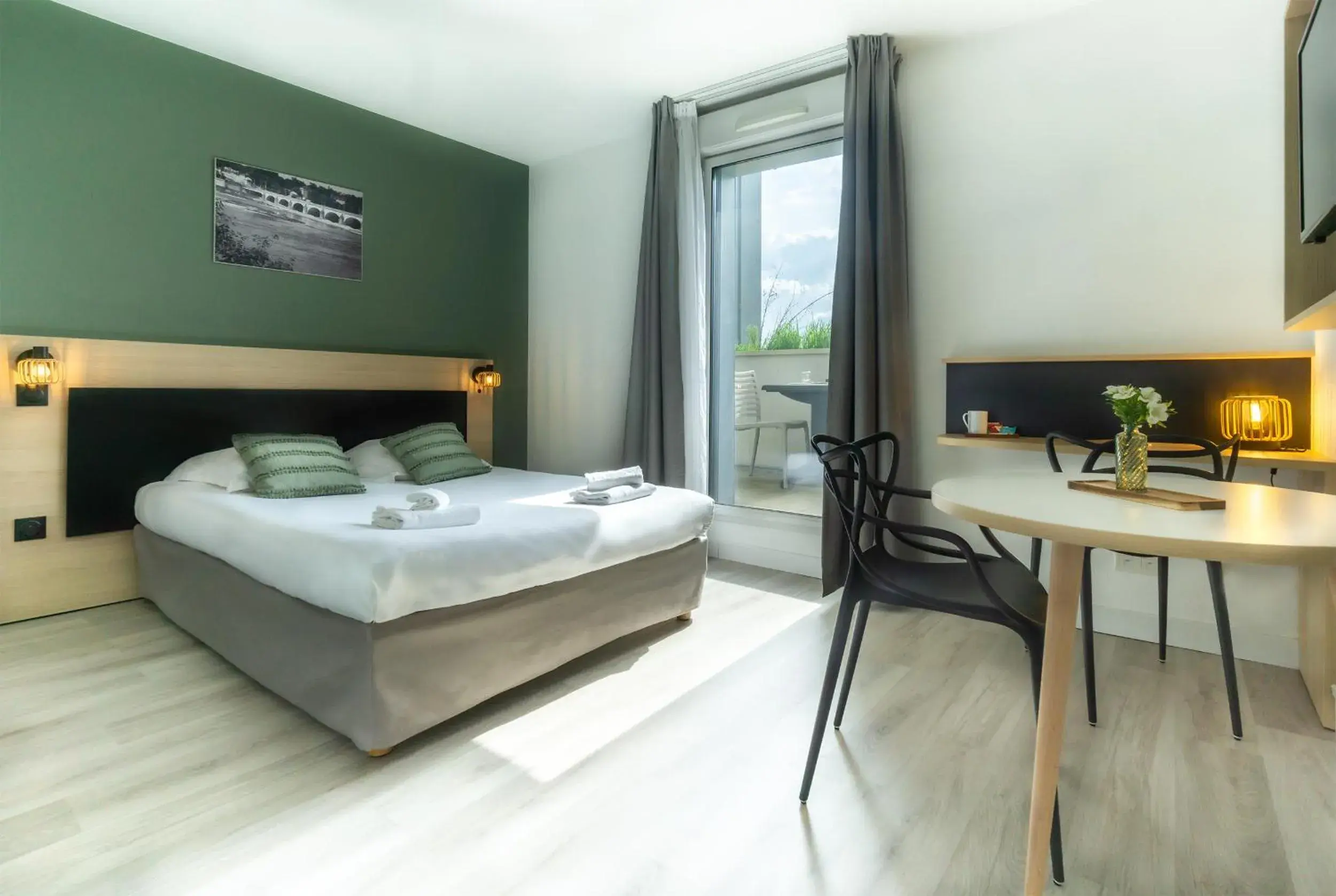 Studio with Balcony in City Résidence Tours Studio with Balcony in City Résidence Tours