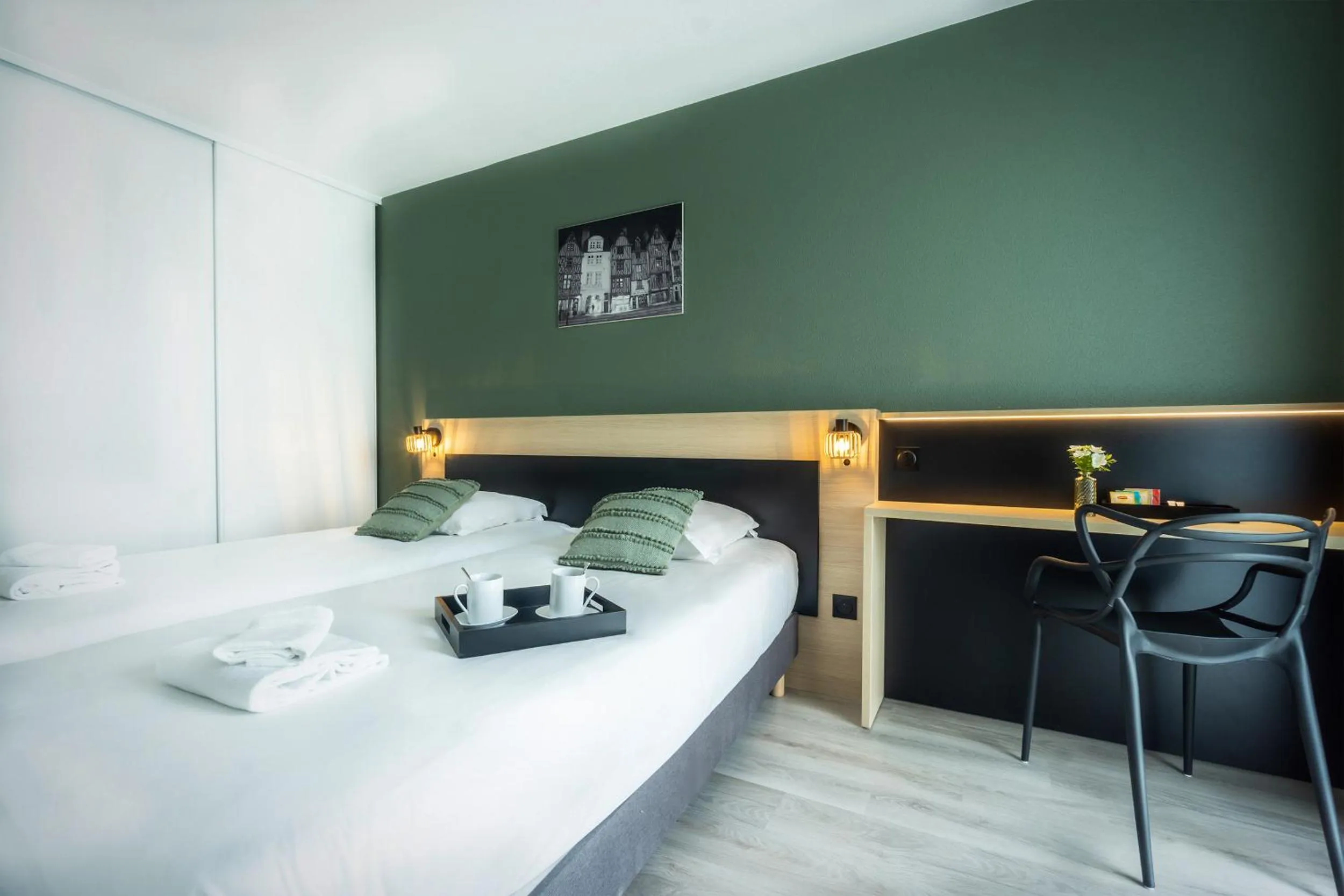 Photo of the whole room, Bed in City Résidence Tours