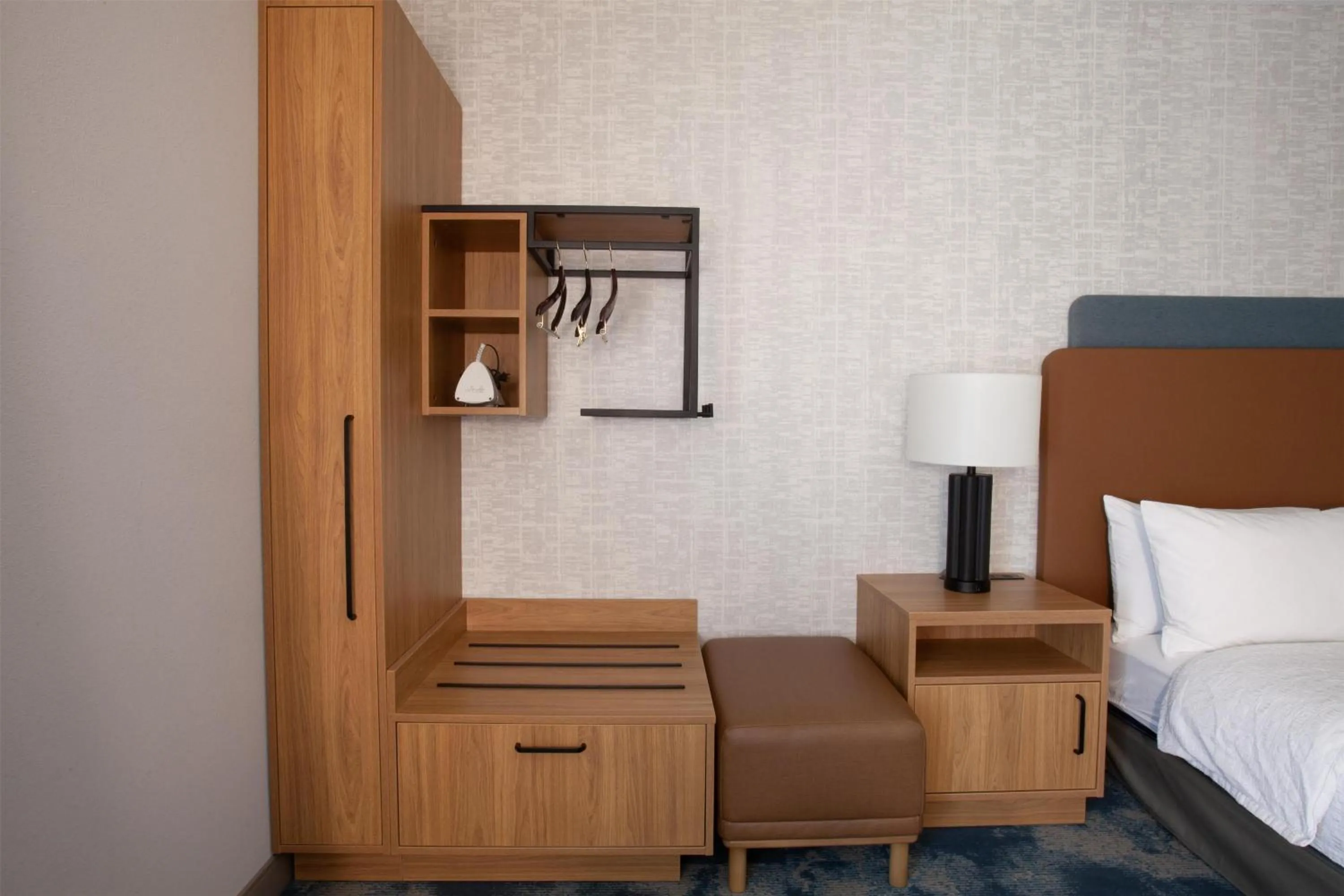 Bed in Hampton Inn Salt Lake City-North