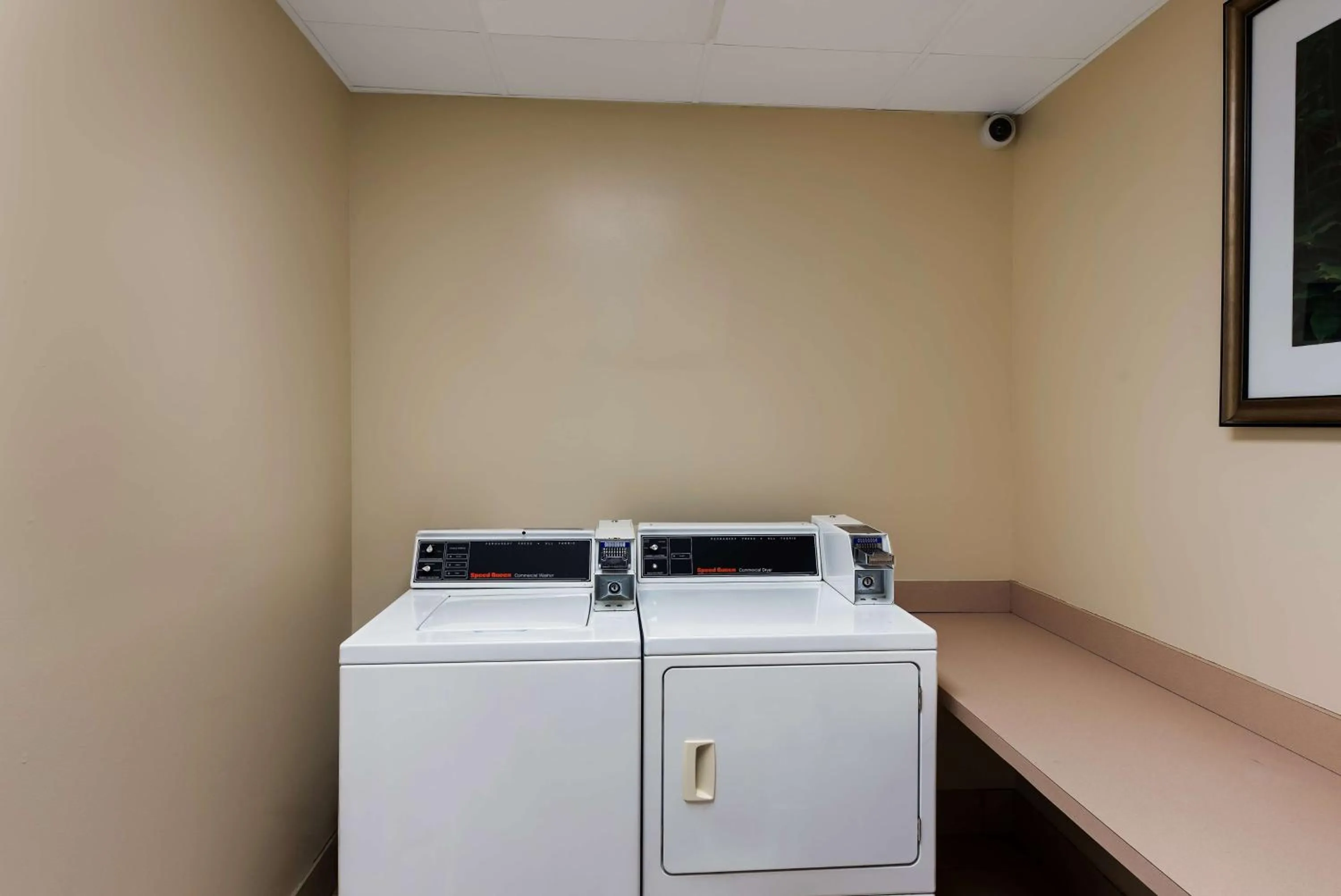 laundry in Hilton Garden Inn Columbus/Grove City