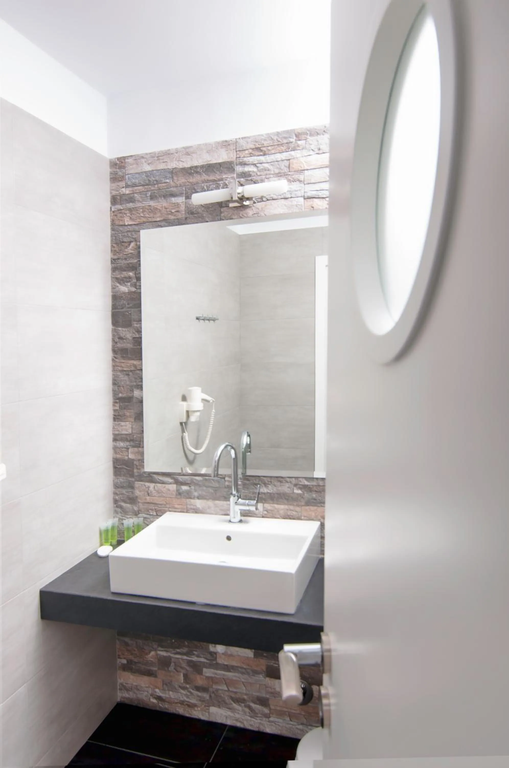 Shower in Skopelitis Village