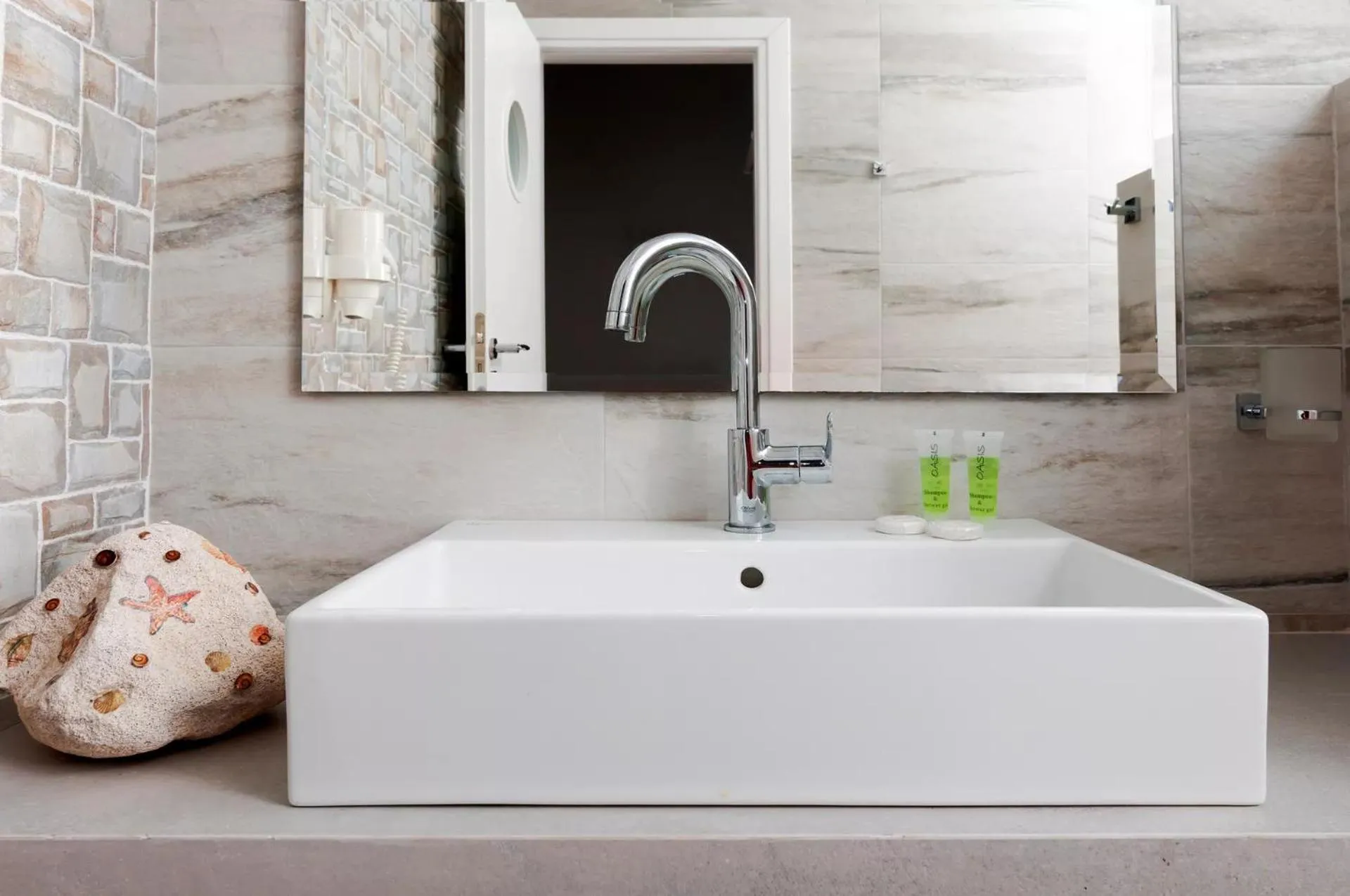 Bathroom in Skopelitis Village