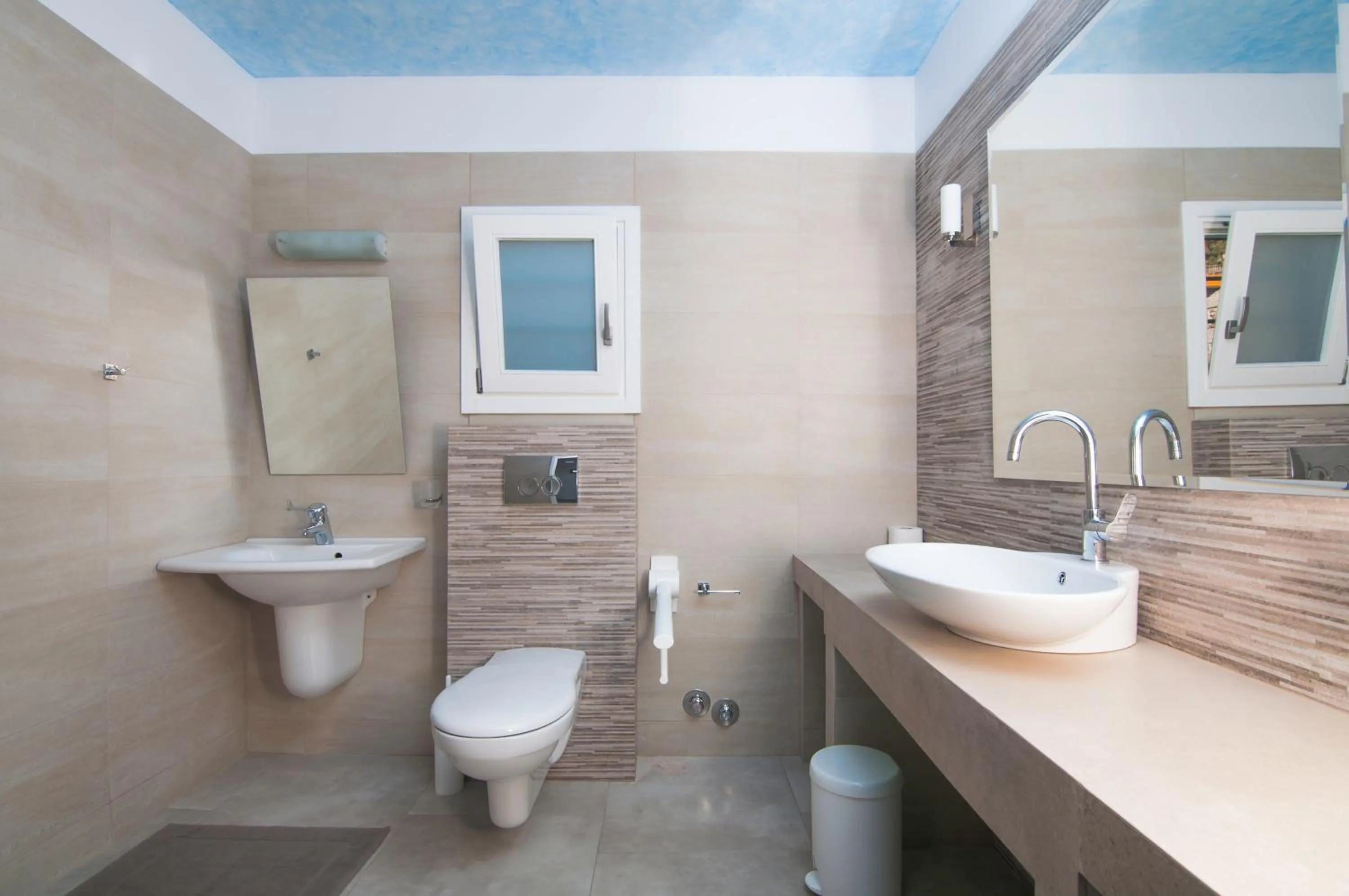 Bathroom in Skopelitis Village